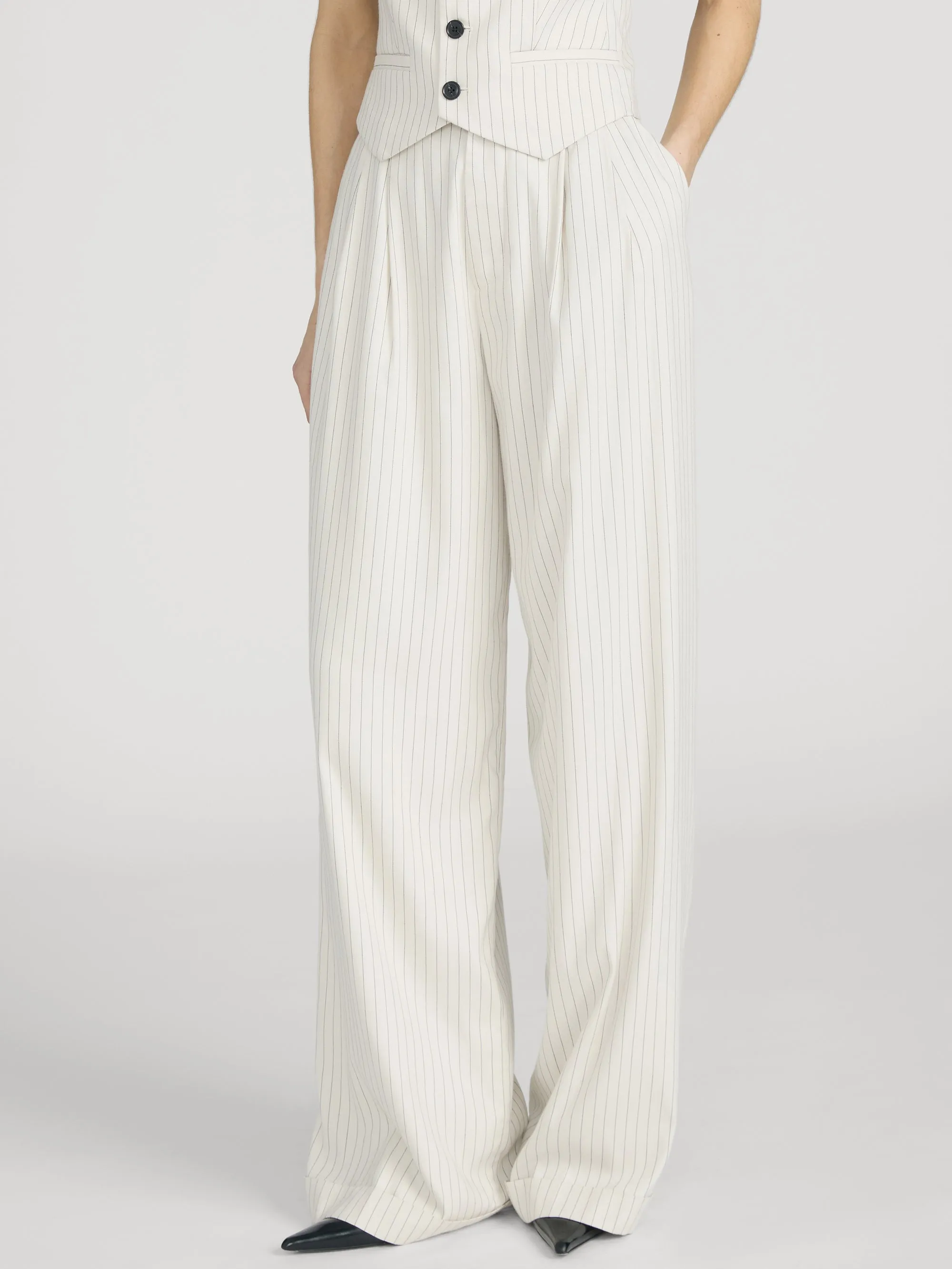 The Avenue Pant -- Cream Multi sold by Frame Denim product image thumbnail 4