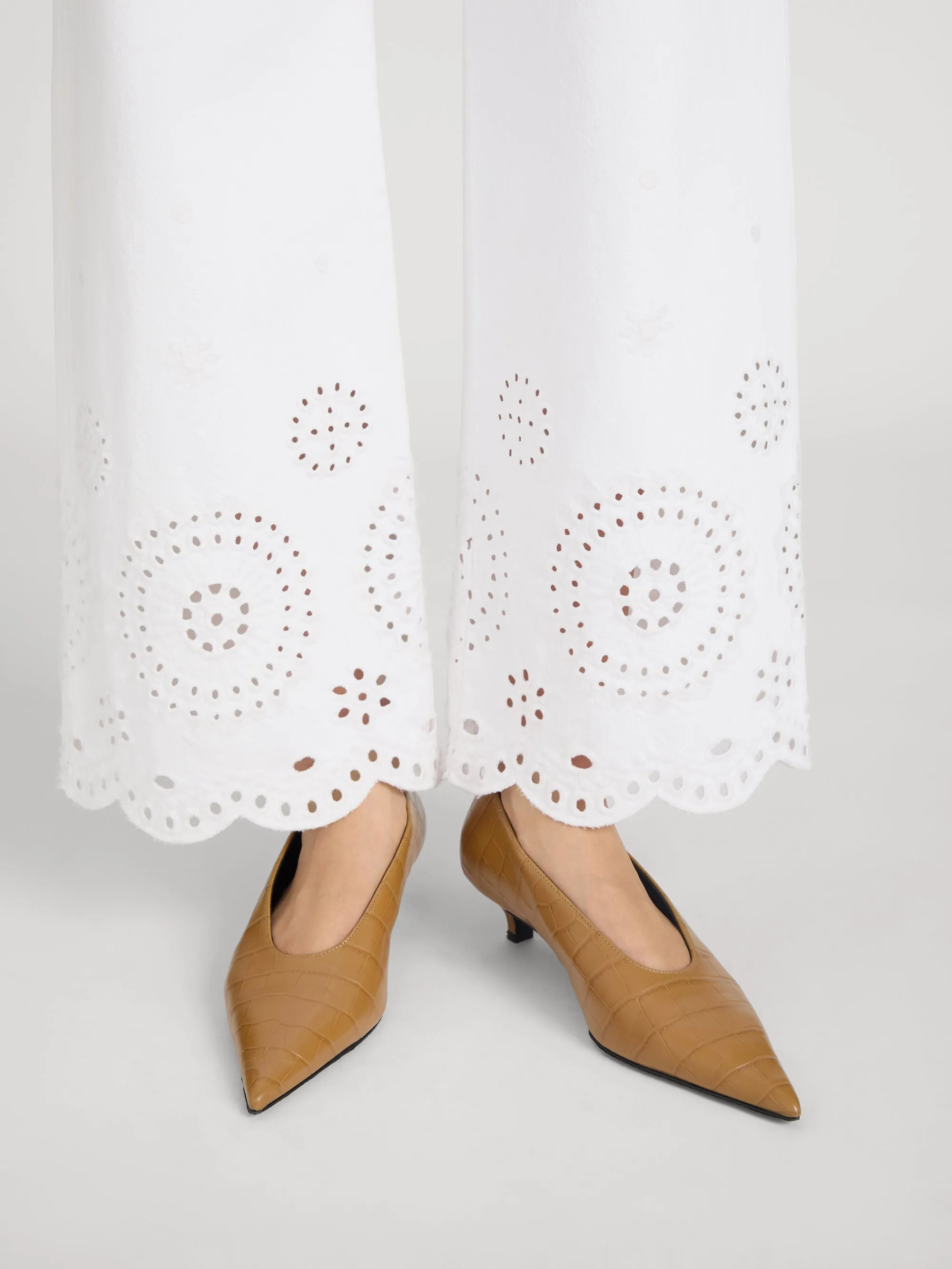 The Eyelet Flare -- White sold by Frame Denim product image thumbnail 5