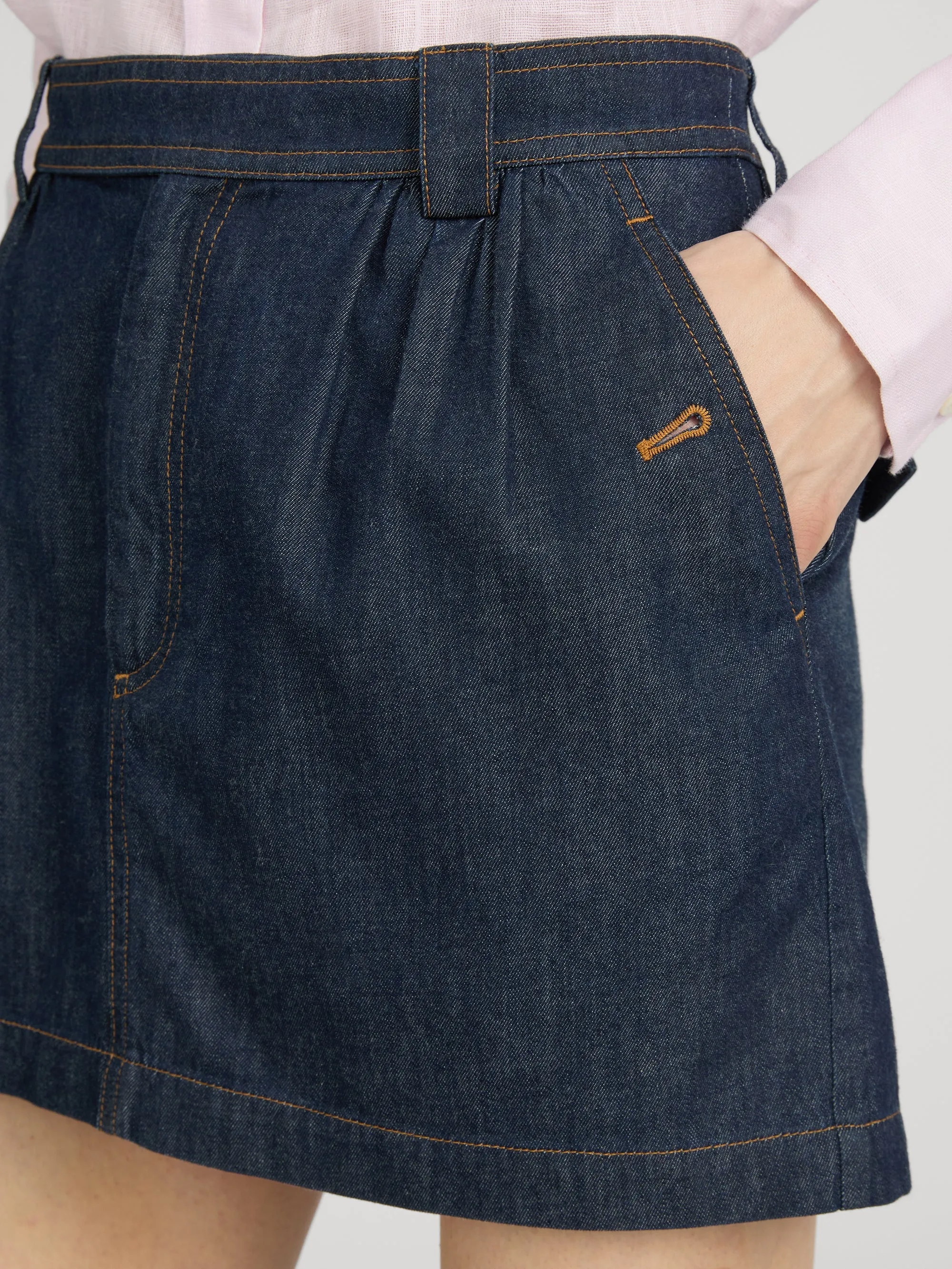 The Denim Utility Skirt -- Rinse sold by Frame Denim product image thumbnail 5