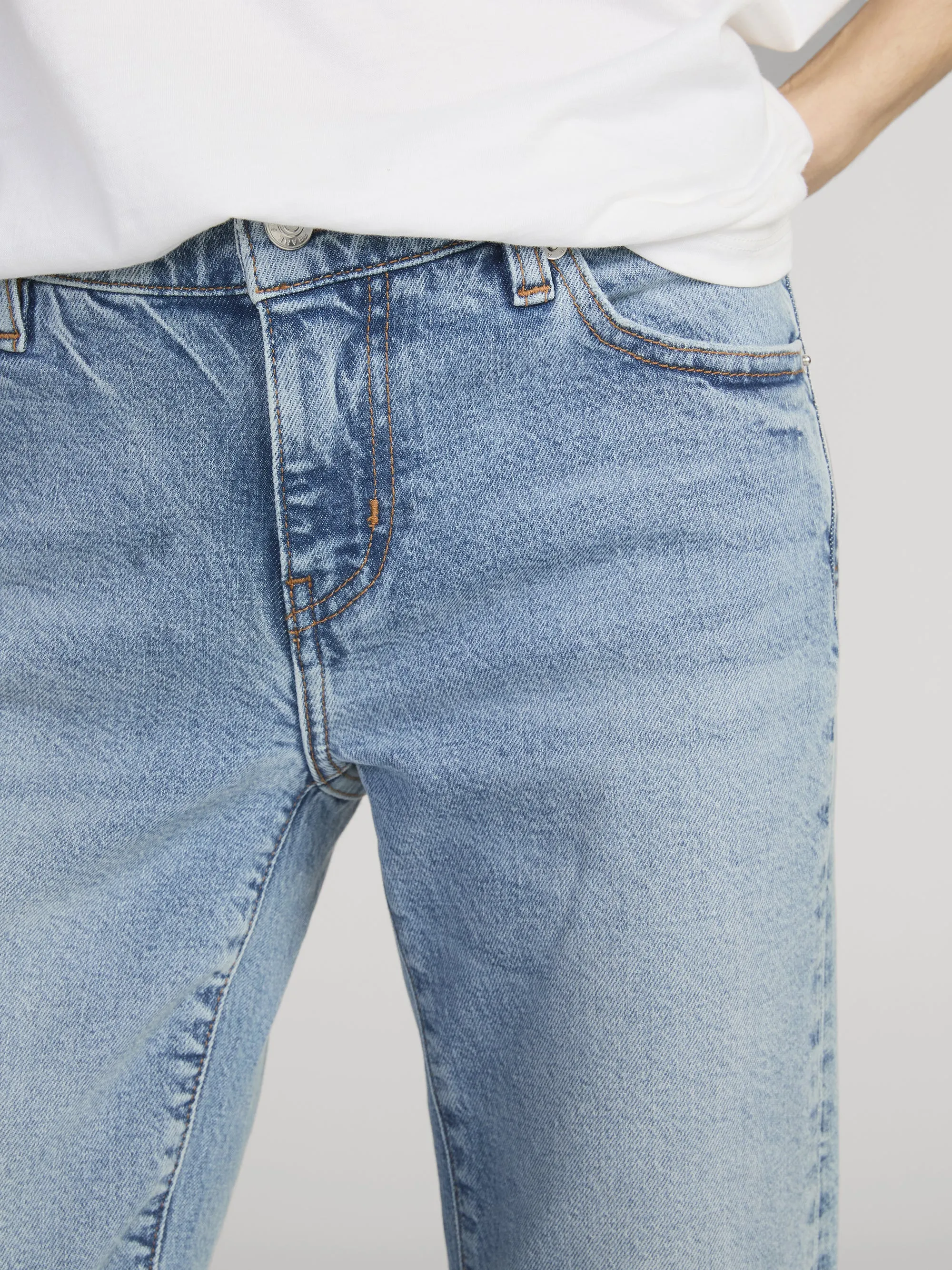 The Rodeo -- Spirit sold by Frame Denim product image thumbnail 5