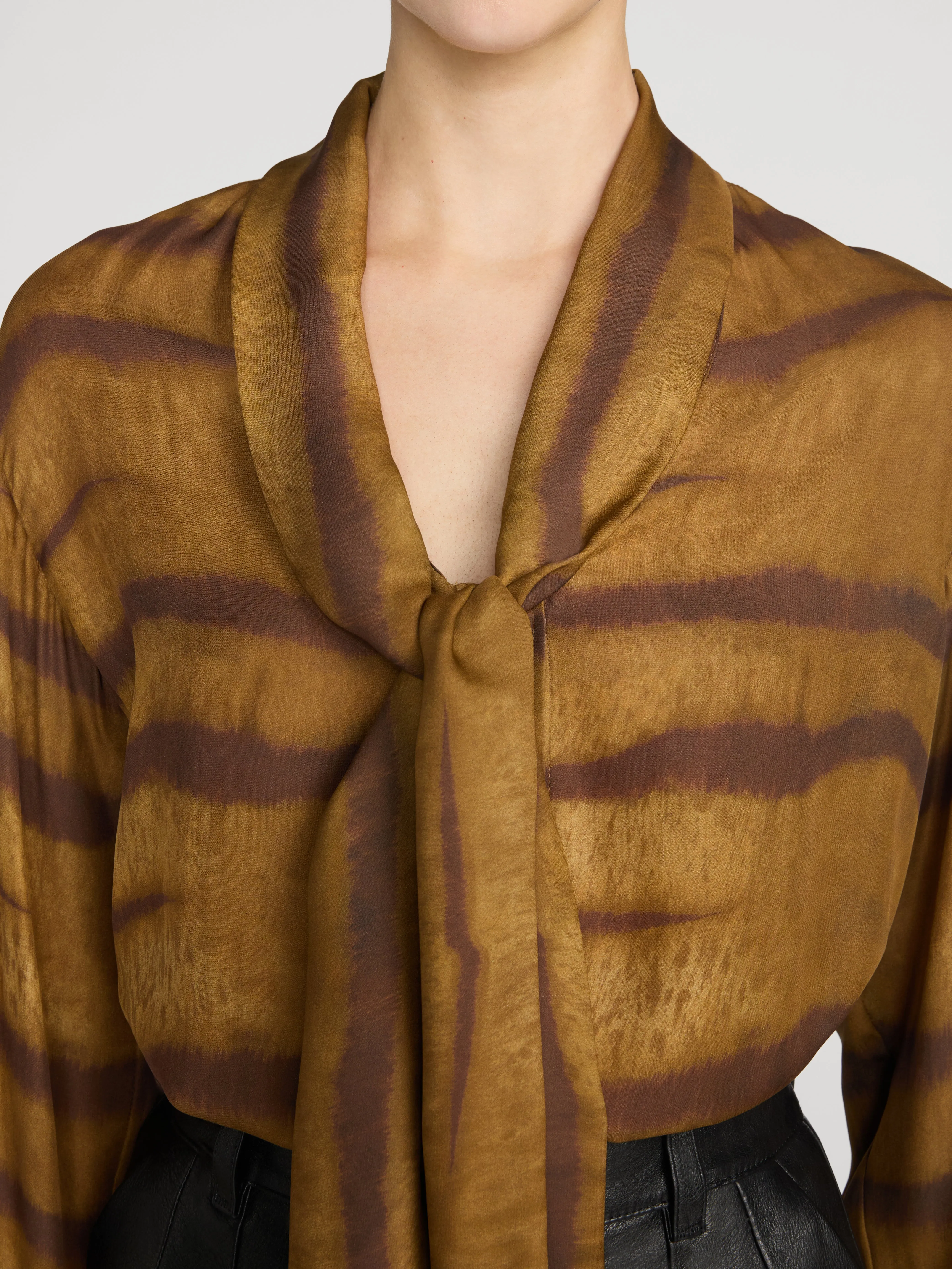 The Silk Oversized Tie Shirt -- Light Tiger Multi sold by Frame Denim product image thumbnail 5