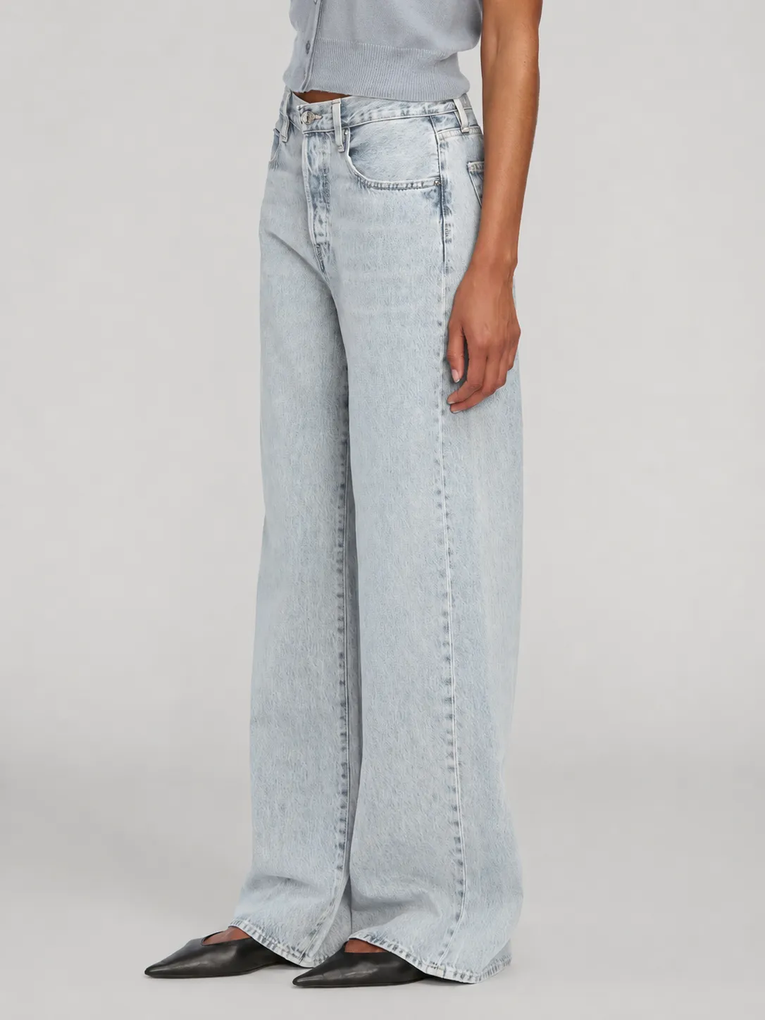 The Loose -- Air sold by Frame Denim product image thumbnail 4