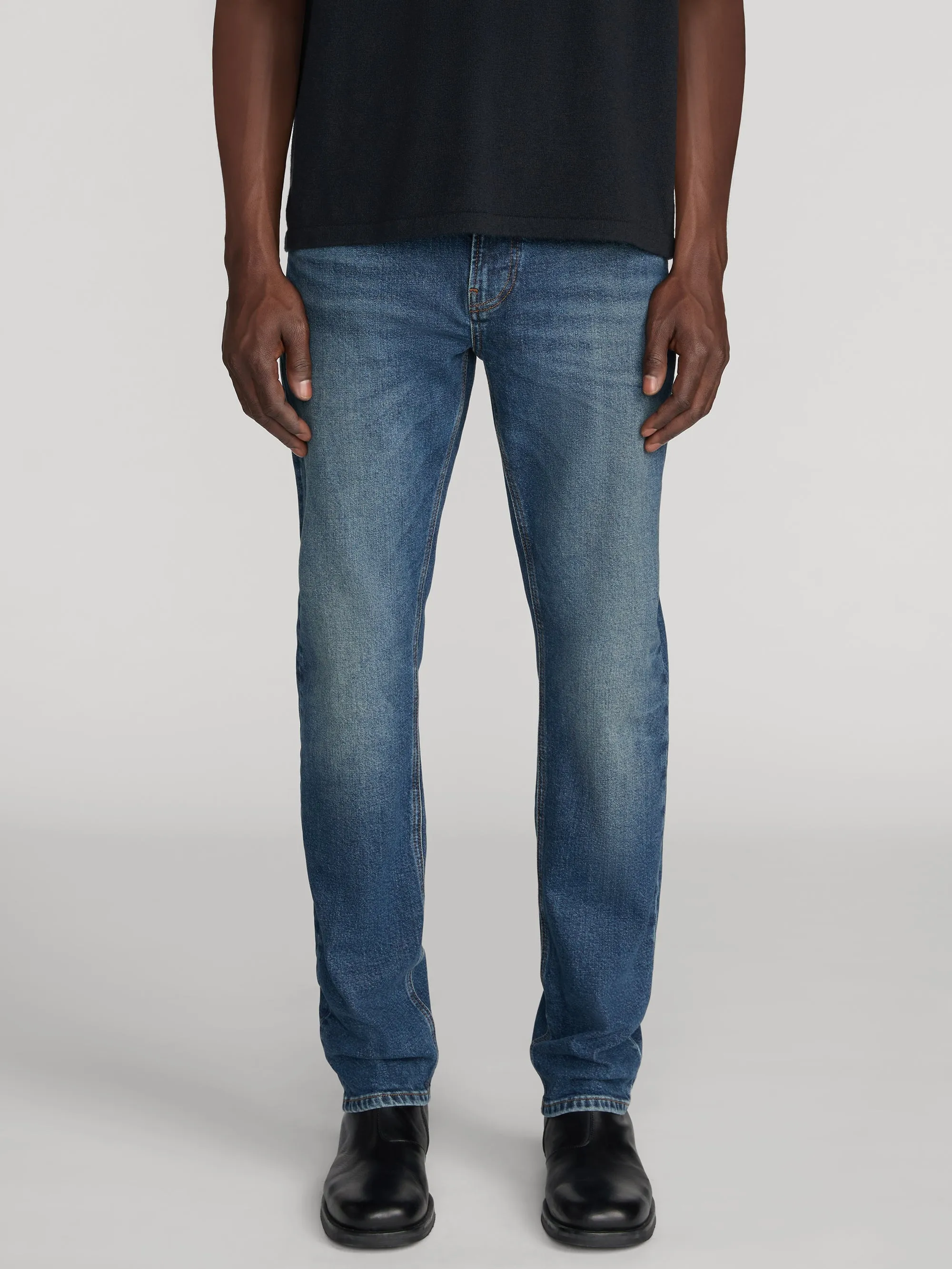 Modern Straight -- Expressive sold by Frame Denim product image thumbnail 3