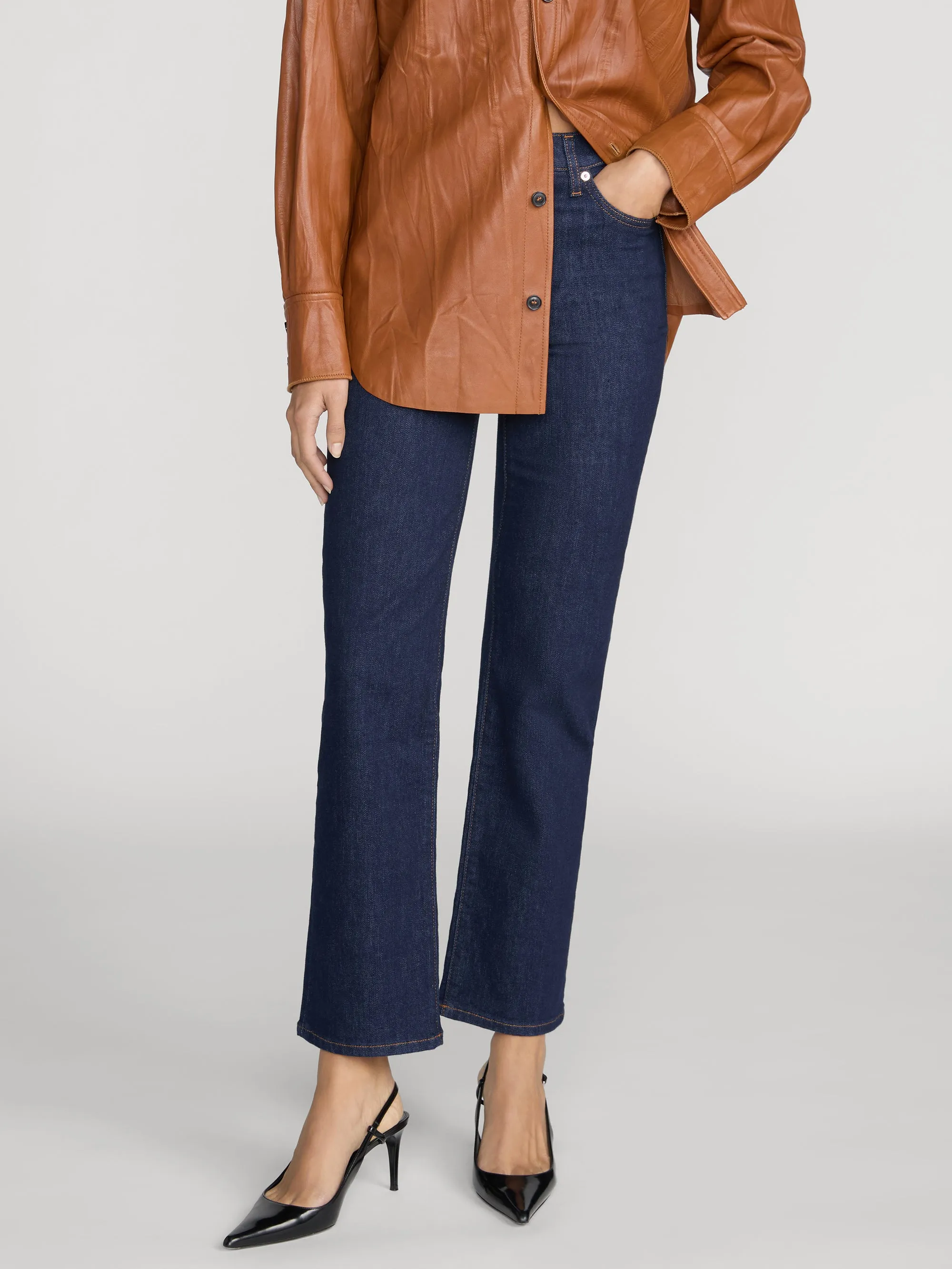 Le Sleek Straight -- Rinse sold by Frame Denim product image thumbnail 3