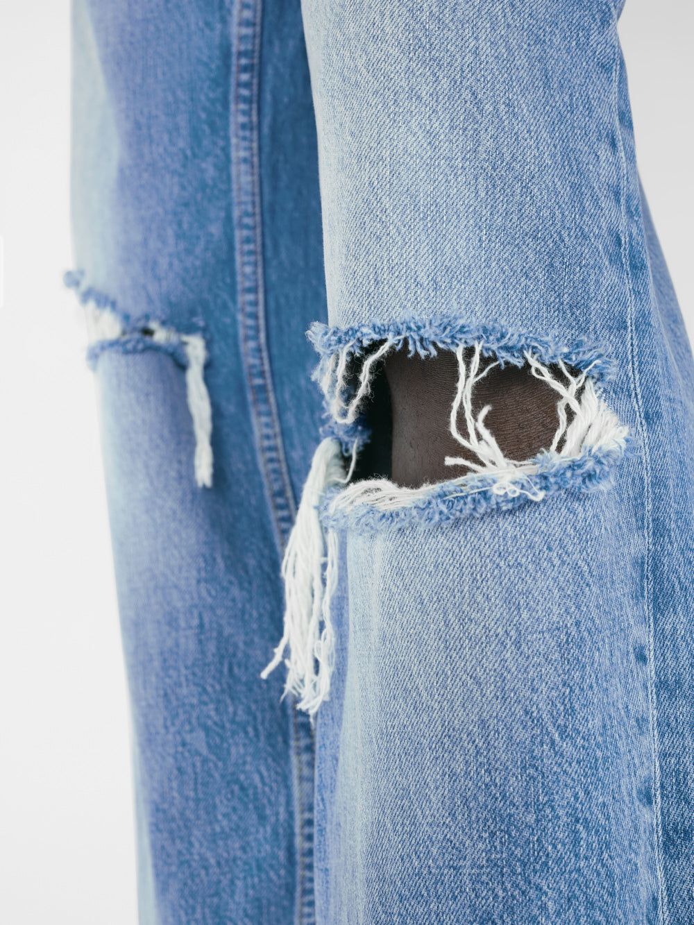 Extra Wide Leg Jean -- Divine Rips sold by Frame Denim product image thumbnail 5