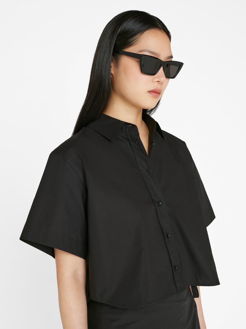 Cropped Short Sleeve Shirt -- Noir sold by Frame Denim product image thumbnail 4