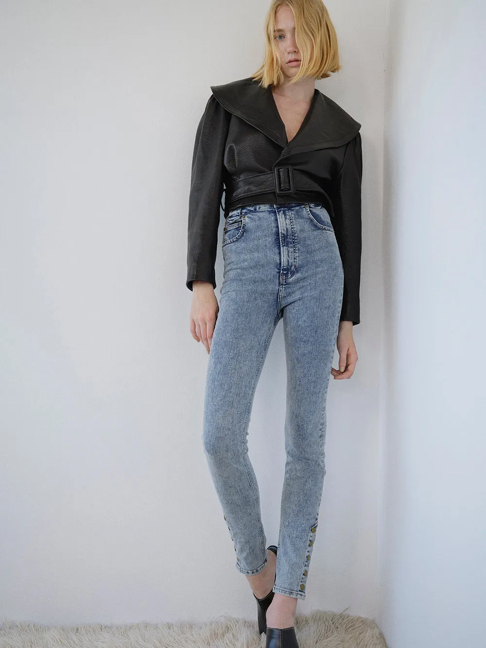 The Snapped Denim Legging -- Esther sold by Frame Denim product image thumbnail 2