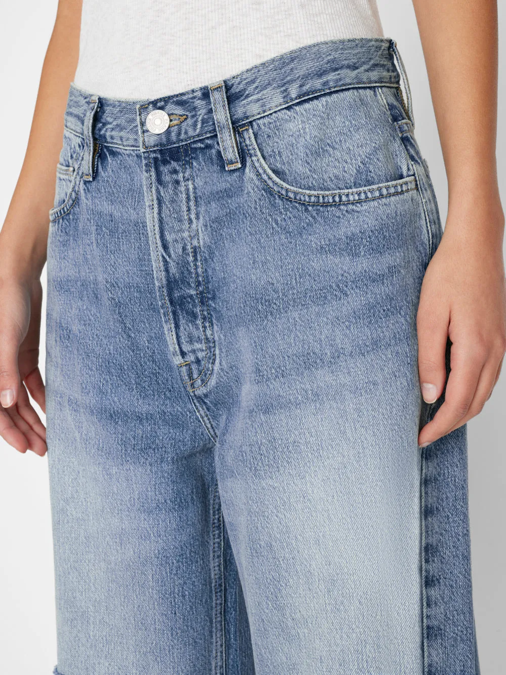 Le Low Baggy Wide Leg -- River sold by Frame Denim product image thumbnail 4