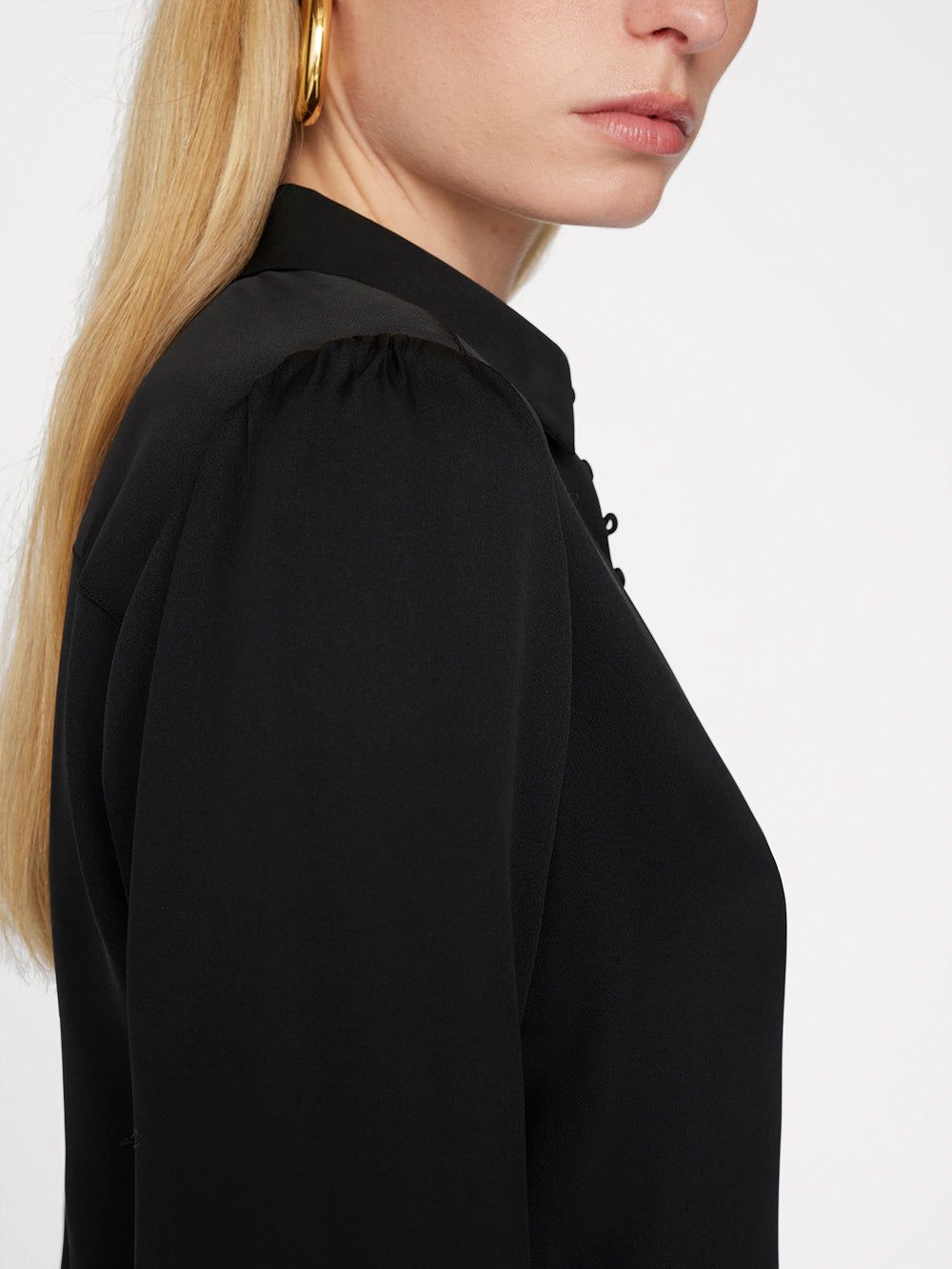 Le Victorian Button Up -- Noir sold by Frame Denim product image thumbnail 5