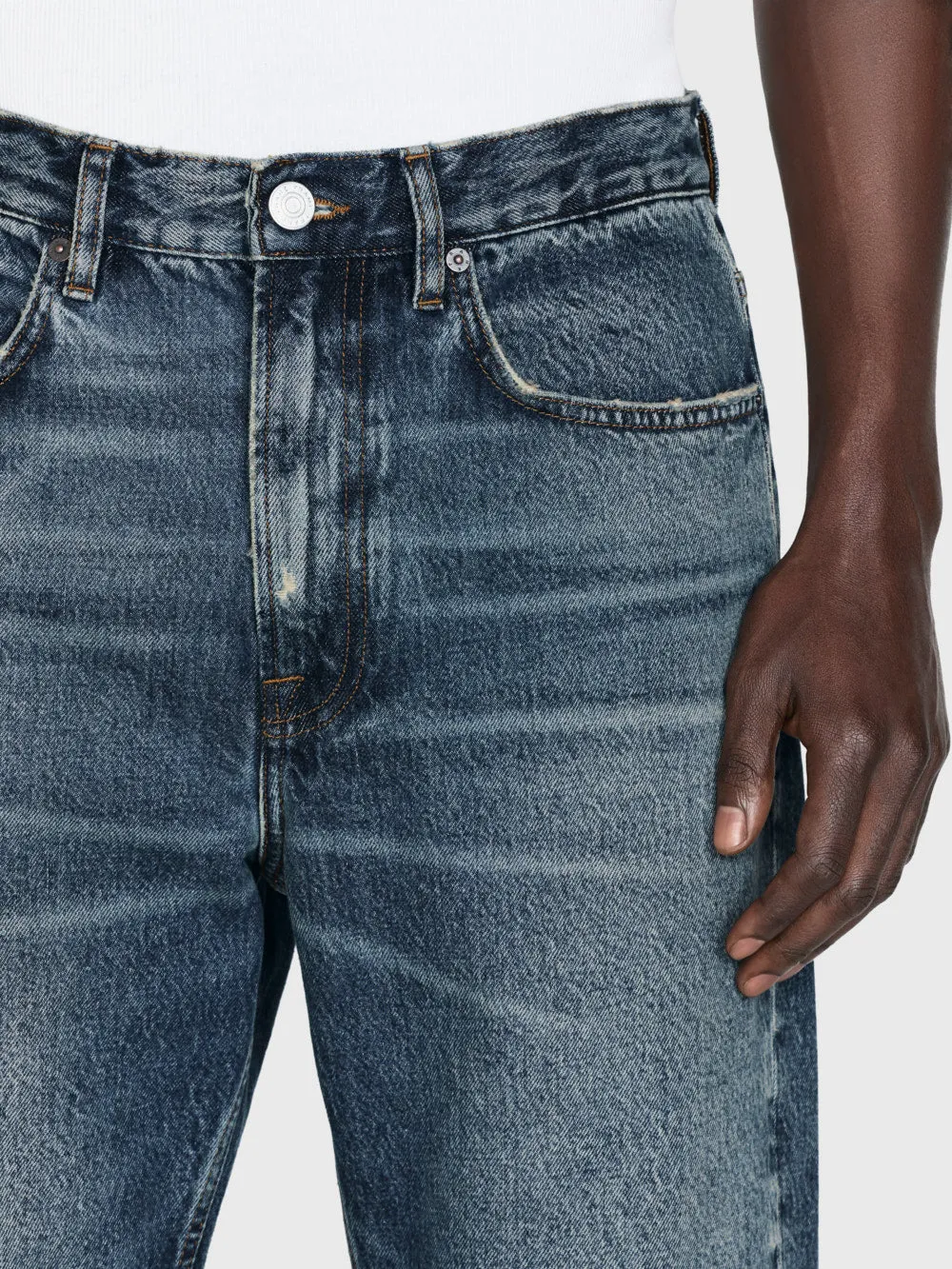 The Boxy Jean -- Ritual sold by Frame Denim product image thumbnail 5