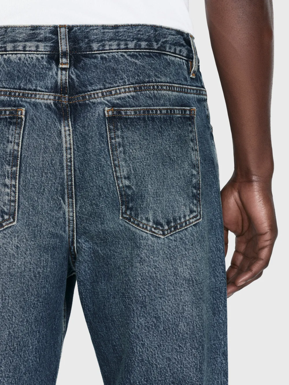The Boxy Jean -- Ritual sold by Frame Denim product image thumbnail 3