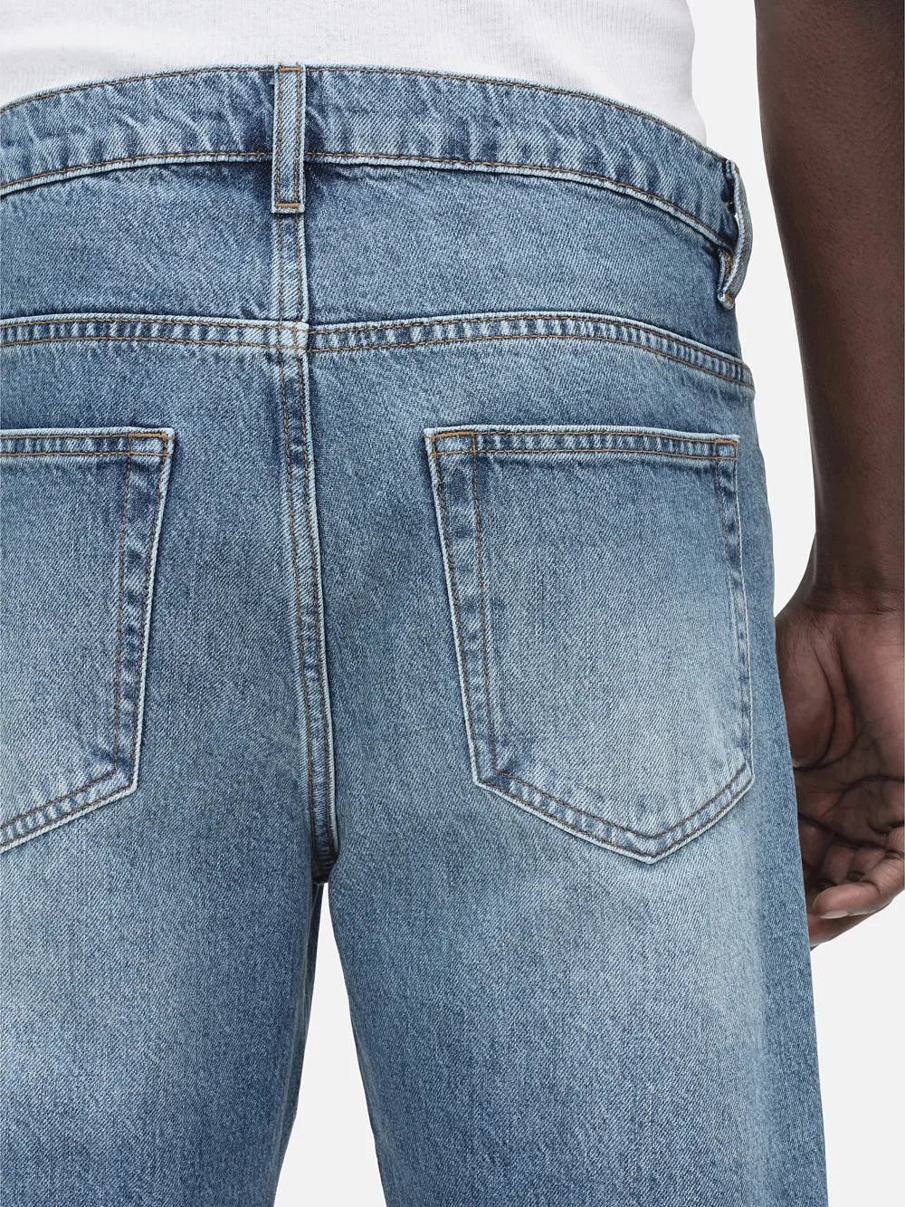 The Straight Jean -- Raywood Clean sold by Frame Denim product image thumbnail 3