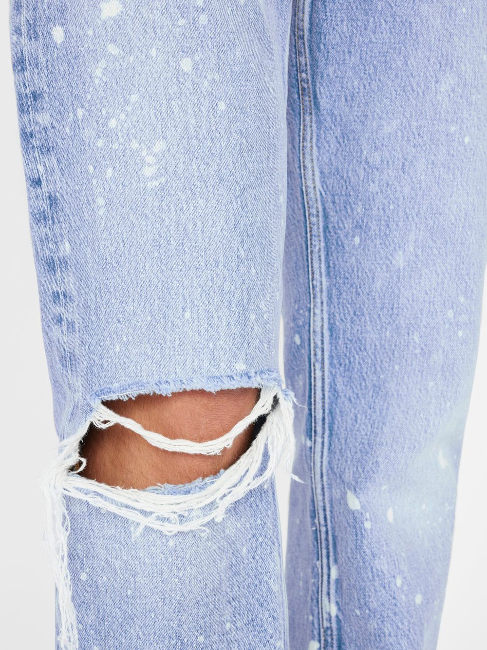 The Boxy Jean -- Parnell Rips sold by Frame Denim product image thumbnail 6