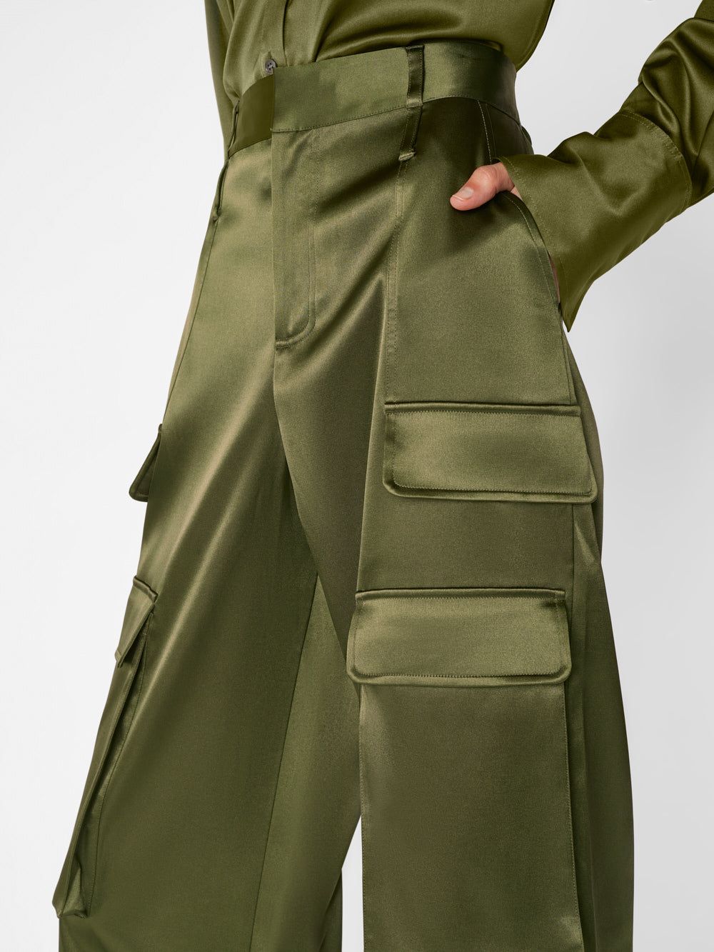 Relaxed Straight Cargo -- Fatigue sold by Frame Denim product image thumbnail 3