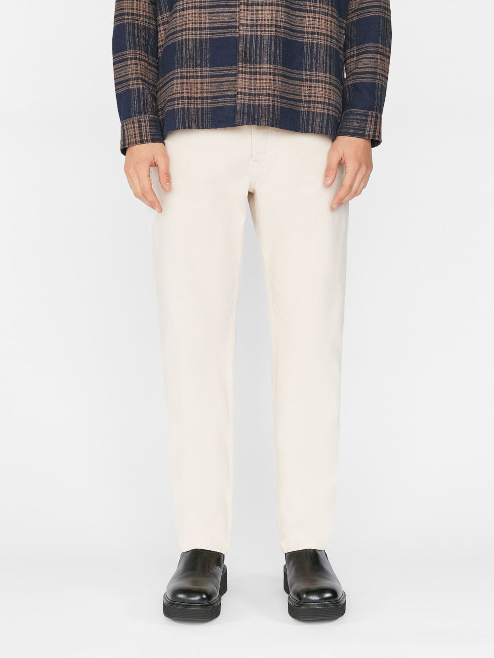 The Straight Jean -- White Beige sold by Frame Denim product image thumbnail 3