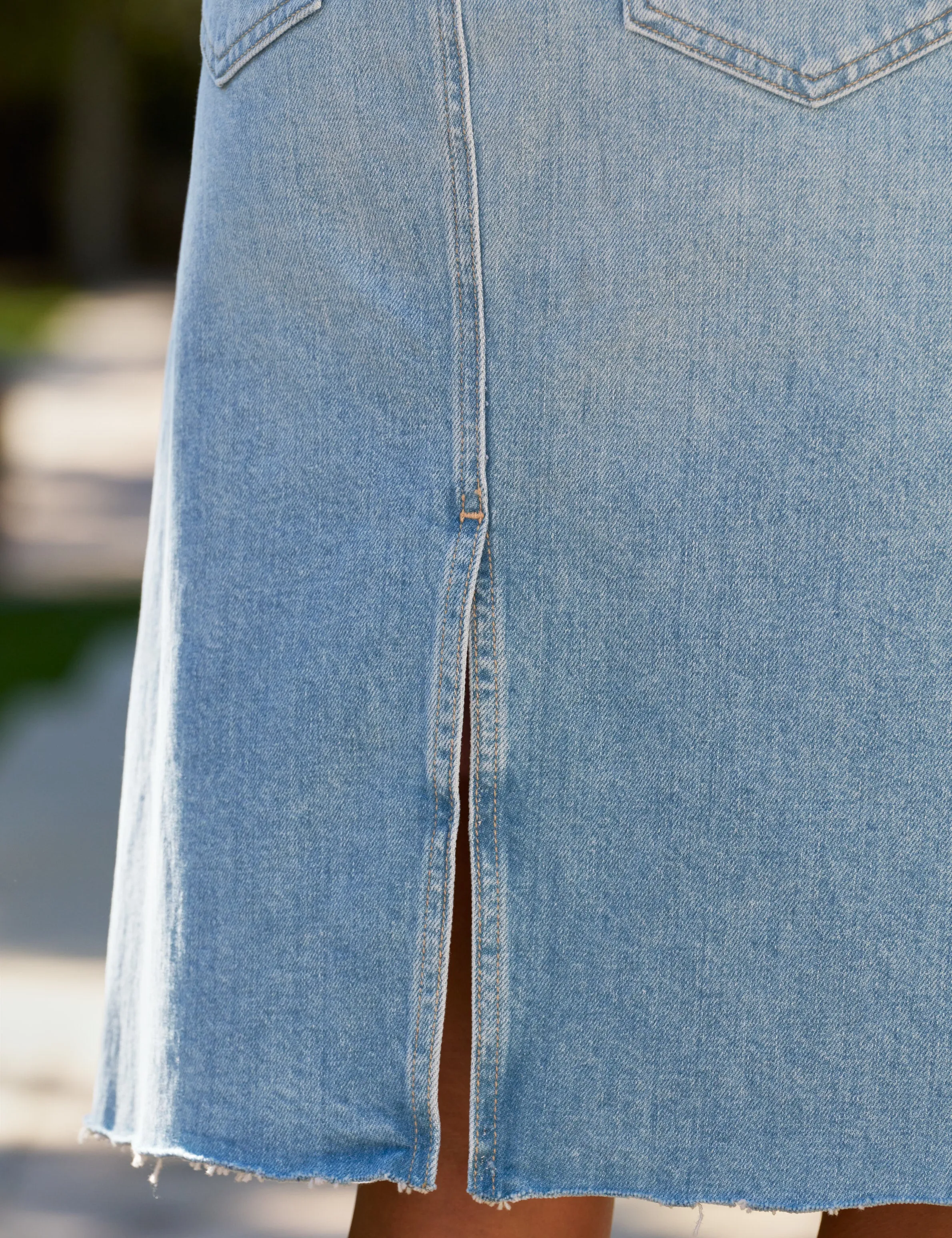 DONNY 1990 Wash, Italian Vintage Denim sold by Frank & Eileen product image thumbnail 3