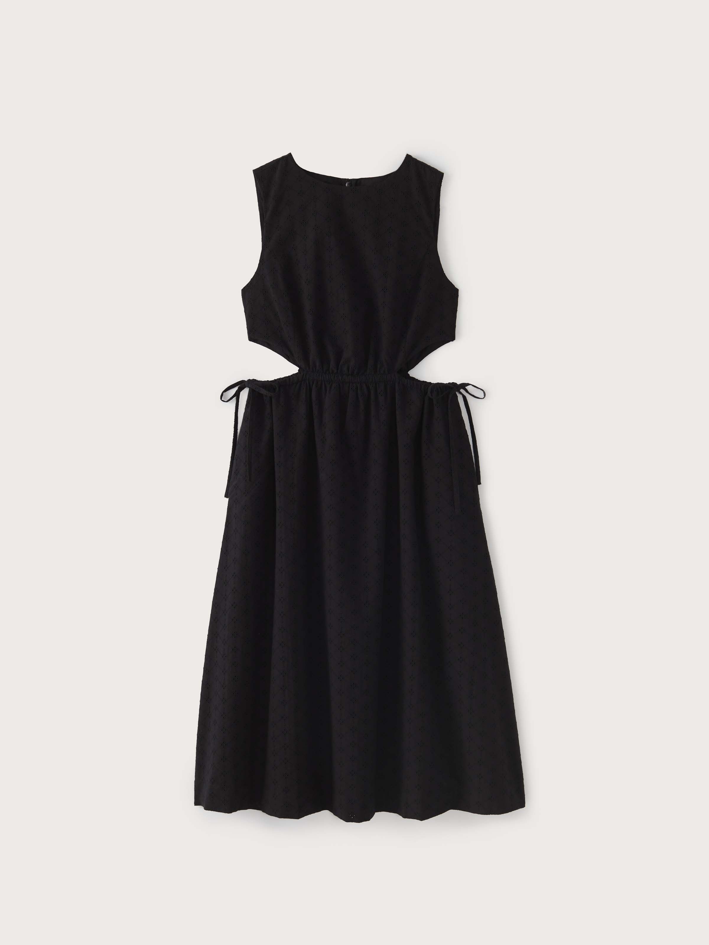 The Eyelet Long Dress in Black sold by Frank & Oak product image thumbnail 6