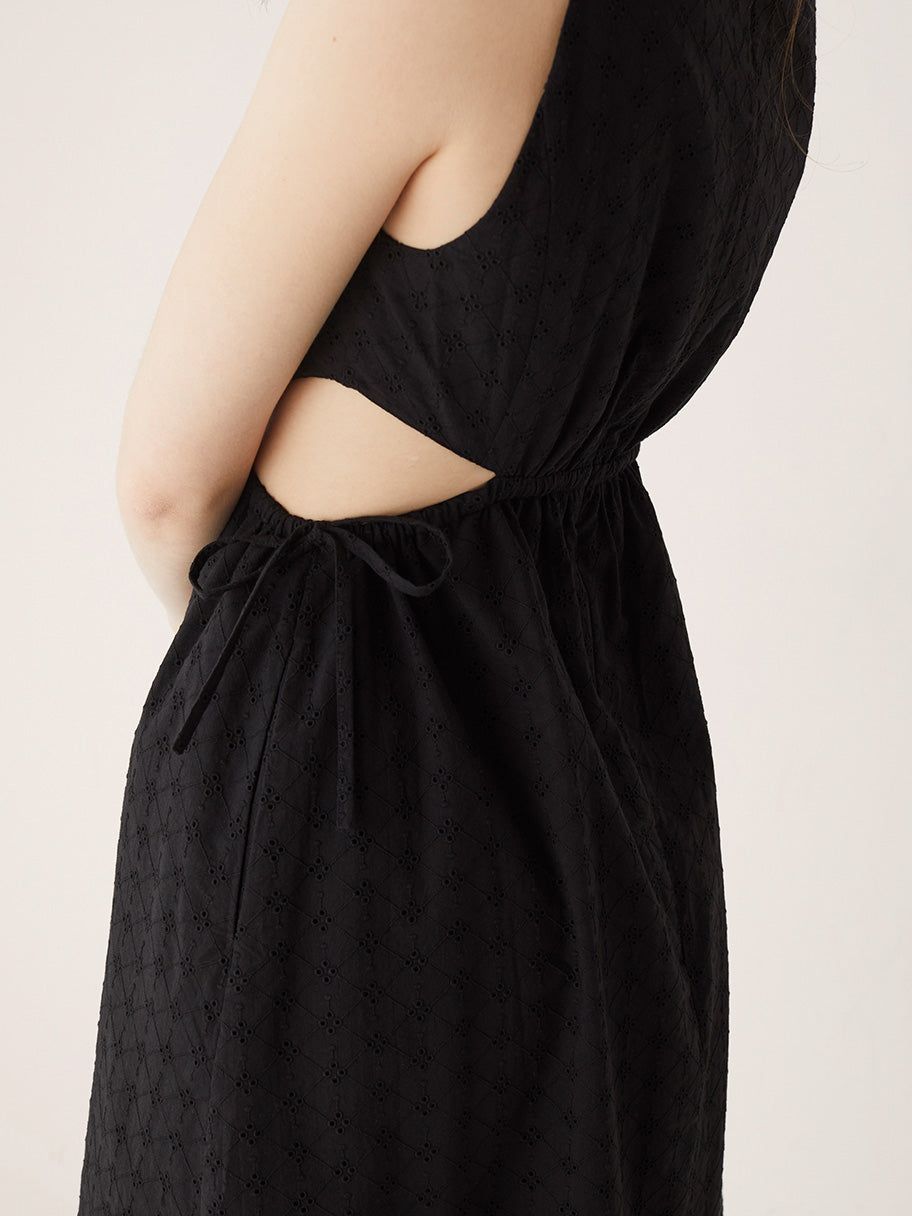 The Eyelet Long Dress in Black sold by Frank & Oak product image thumbnail 4