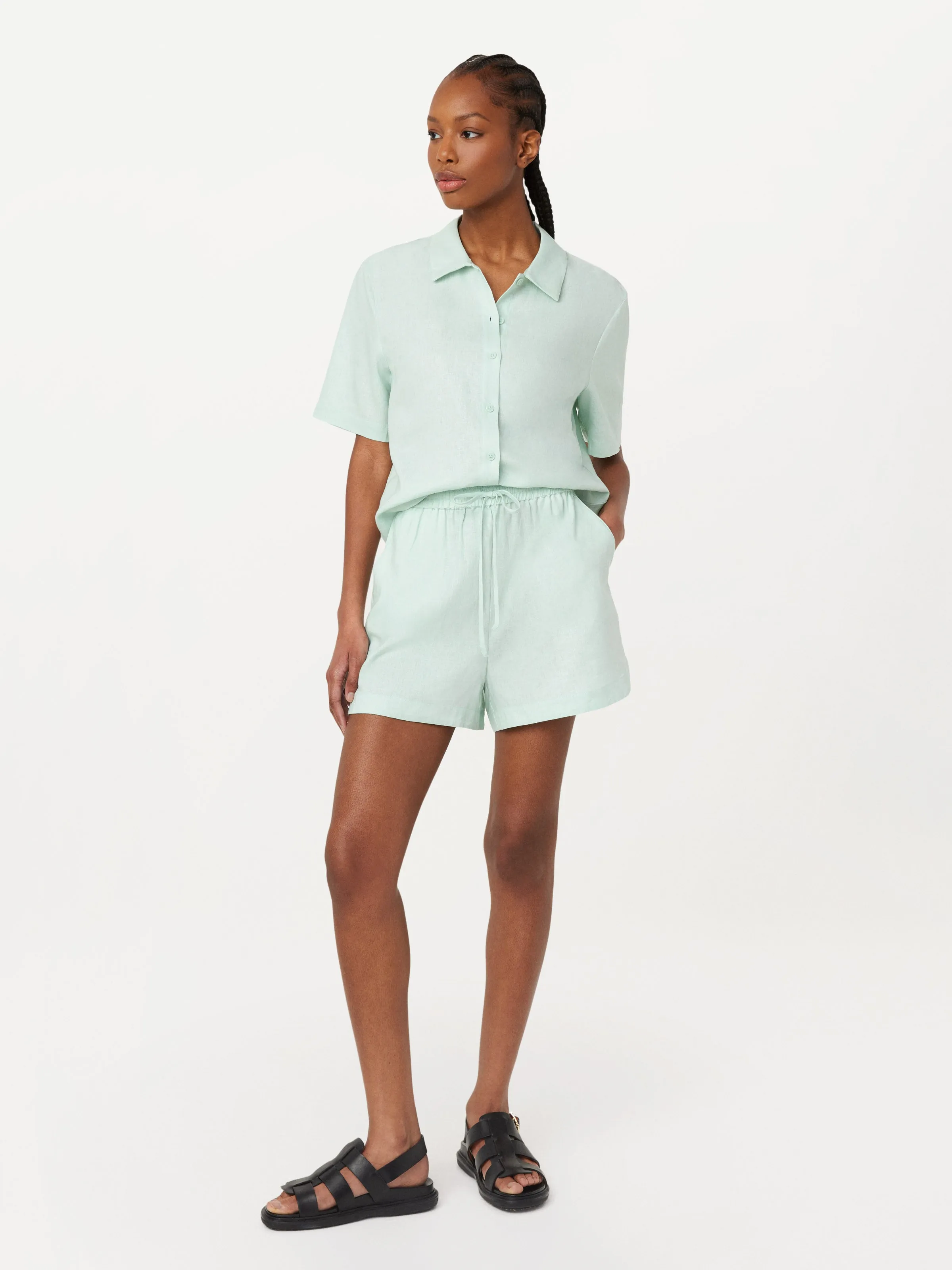 The Cropped Linen Blend Shirt in Seafoam sold by Frank & Oak product image thumbnail 2