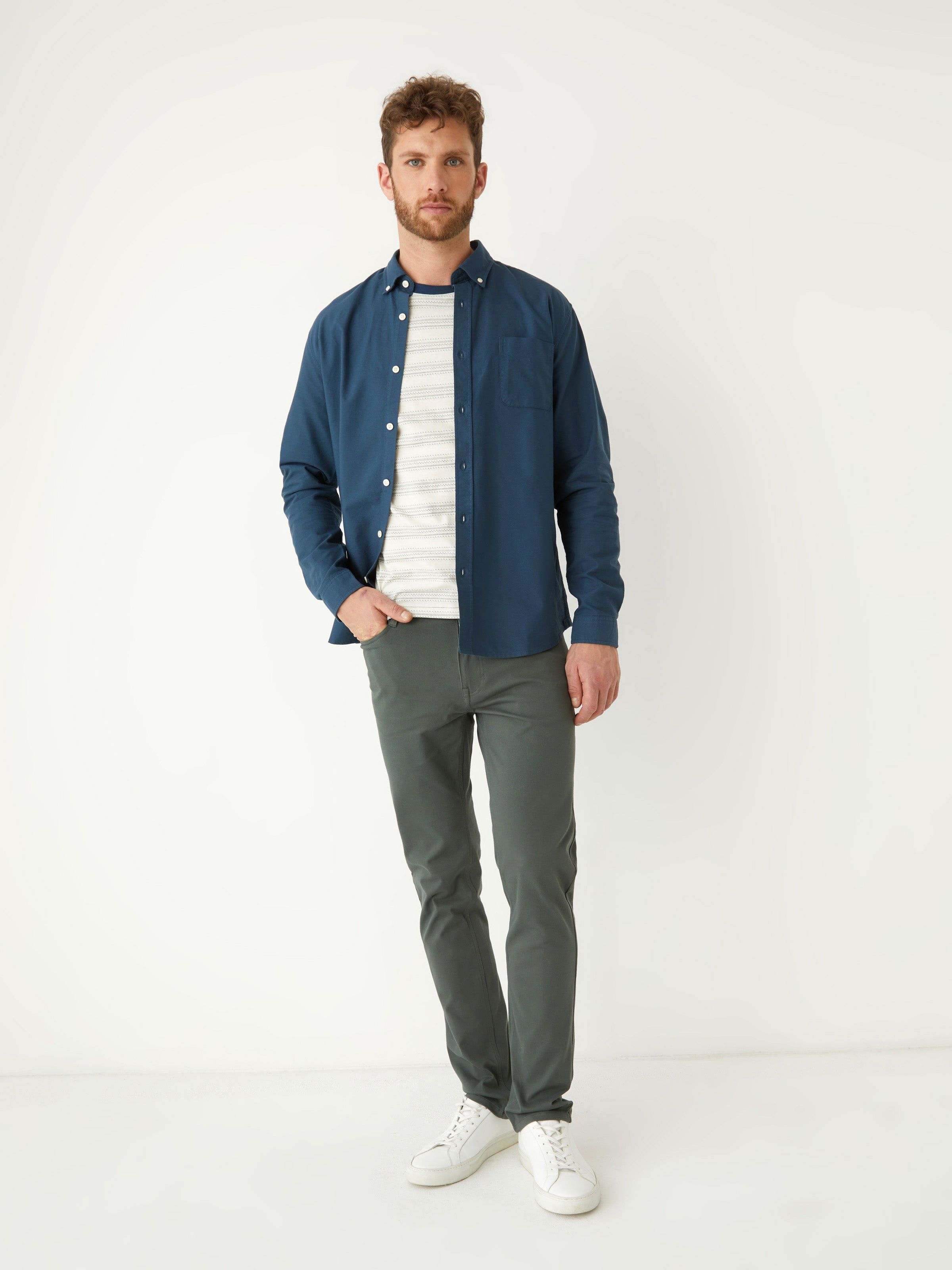 The Jasper Oxford Shirt in Dark Blue sold by Frank & Oak product image thumbnail 3
