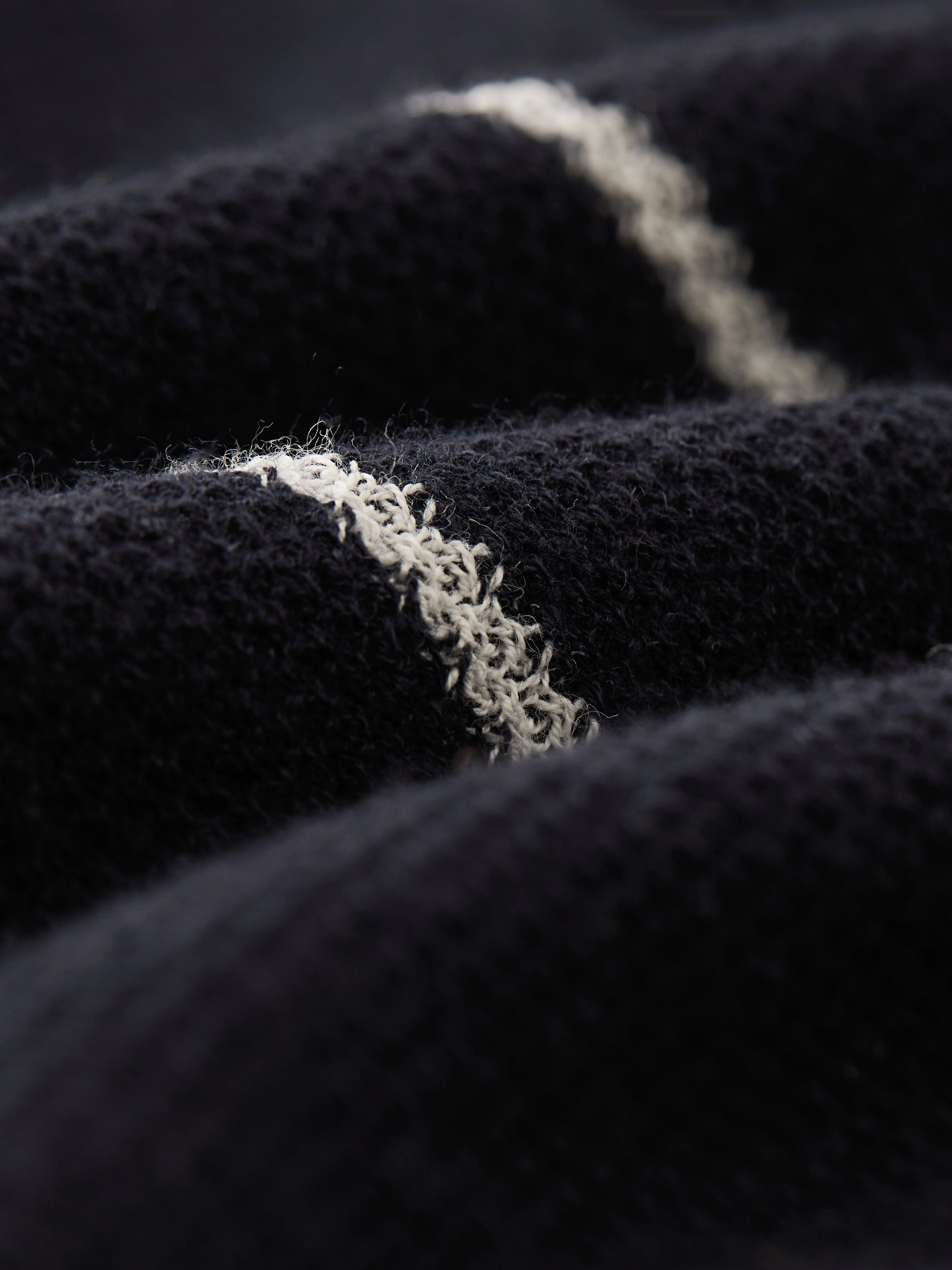 The Linen Short-Sleeve Polo in Navy sold by Frank & Oak product image thumbnail 7