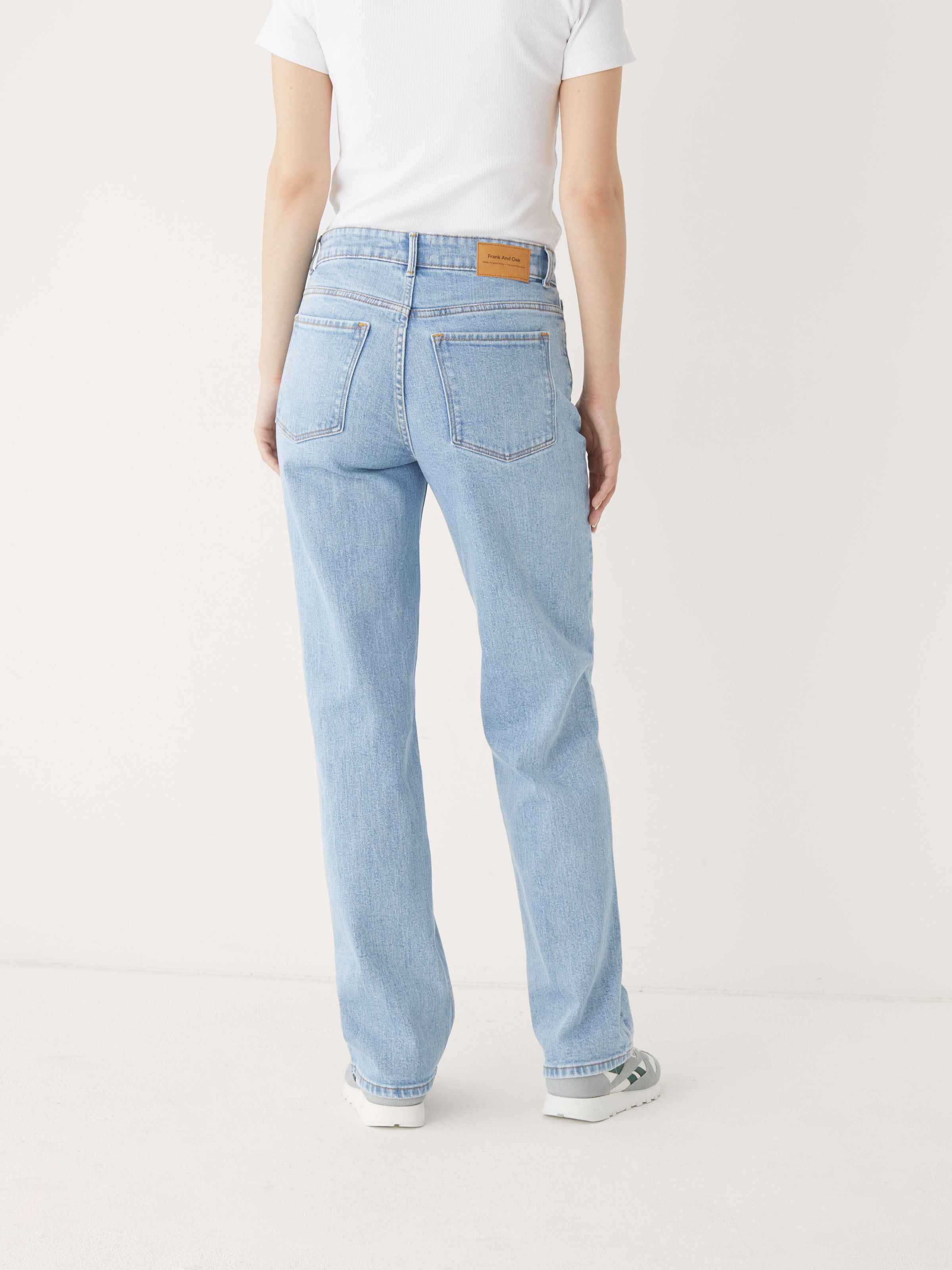The Marianne High Rise Relaxed Straight Jean in Light Indigo sold by Frank & Oak product image thumbnail 4