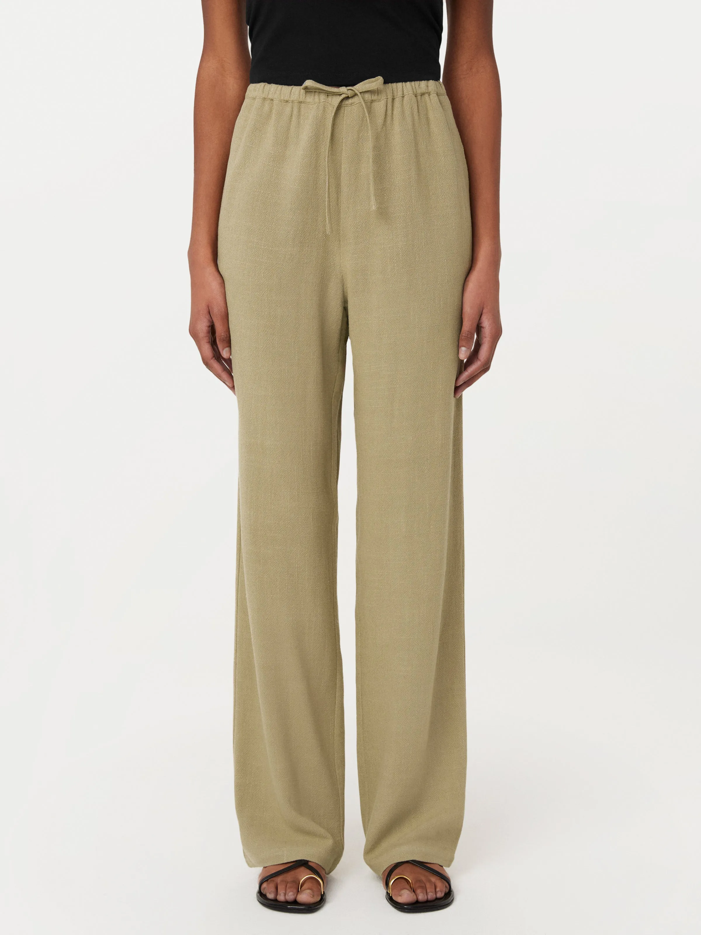 The Relaxed Linen Blend Pant in Green Beige sold by Frank & Oak product image thumbnail 3