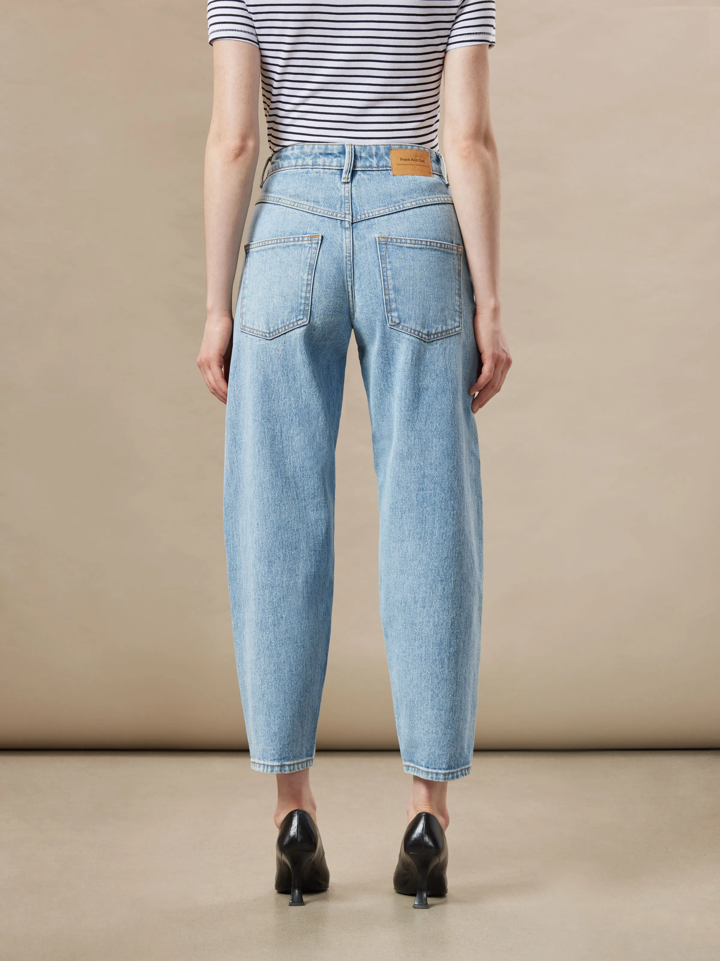The Linda Balloon Jean in Light Wash sold by Frank & Oak product image thumbnail 2