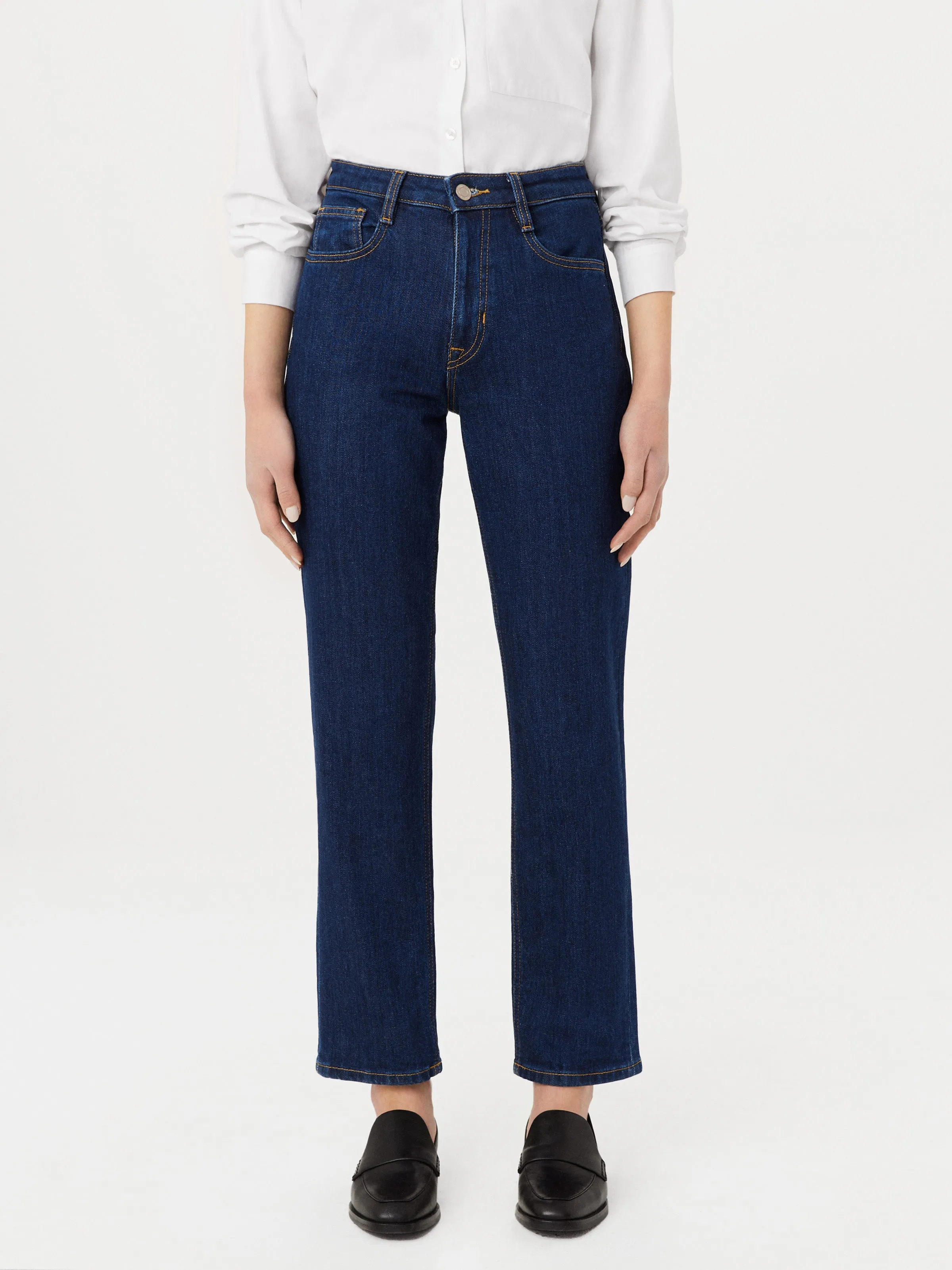 The Cyndi Straight Jean in Dark Wash sold by Frank & Oak product image thumbnail 2