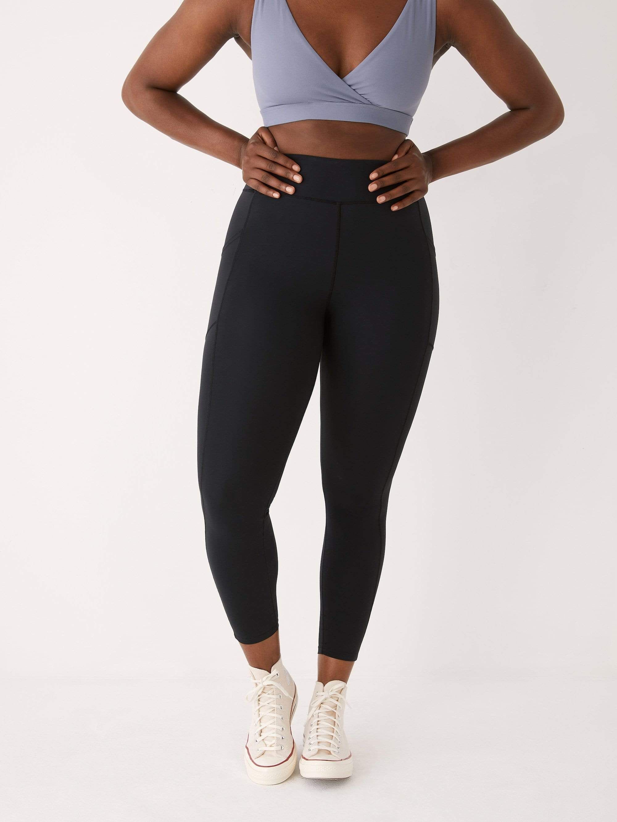The High-Waisted Time Out Legging in Black sold by Frank & Oak product image thumbnail 8