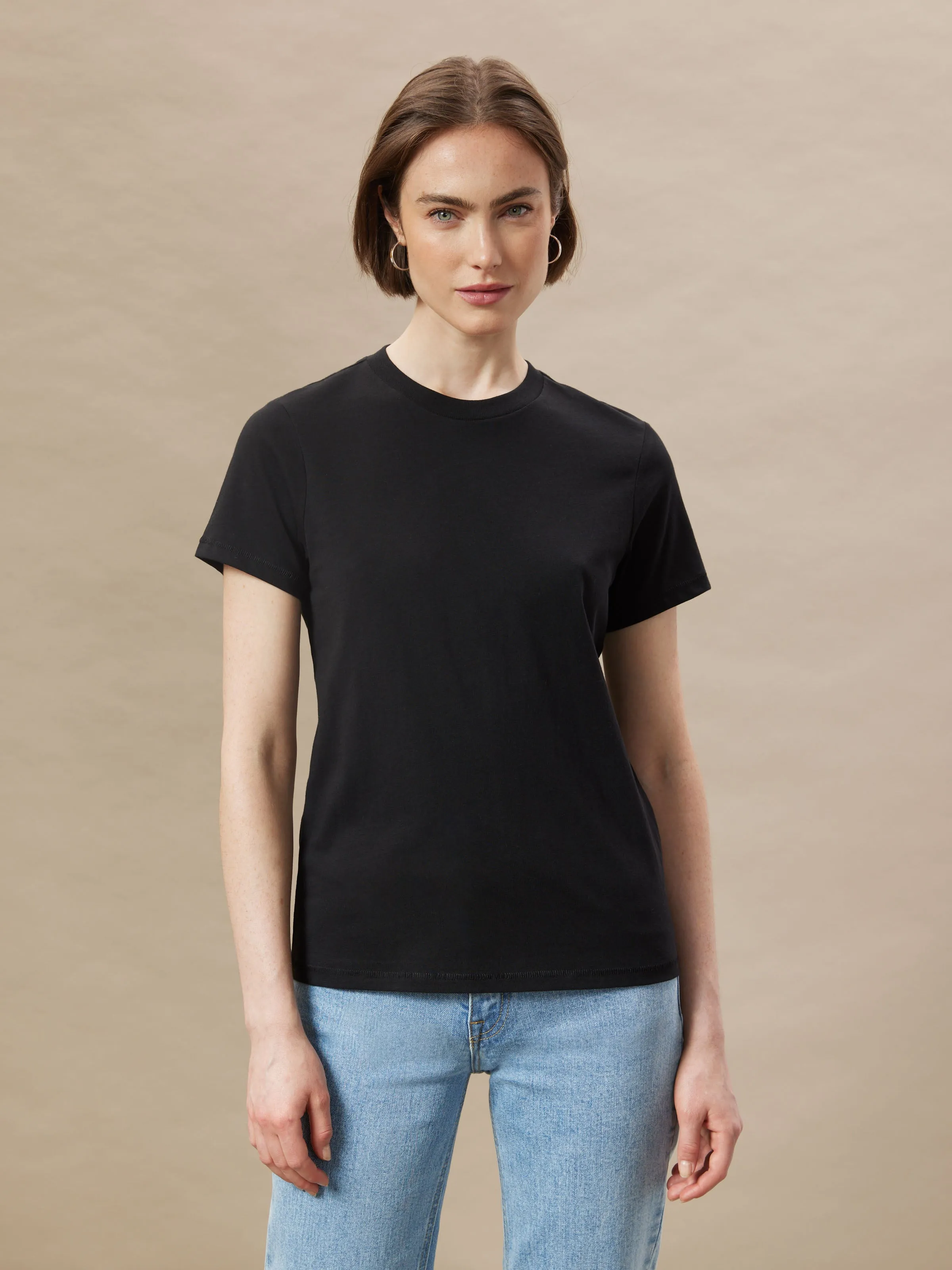 The Essential T-Shirt in Black sold by Frank & Oak product image thumbnail 5