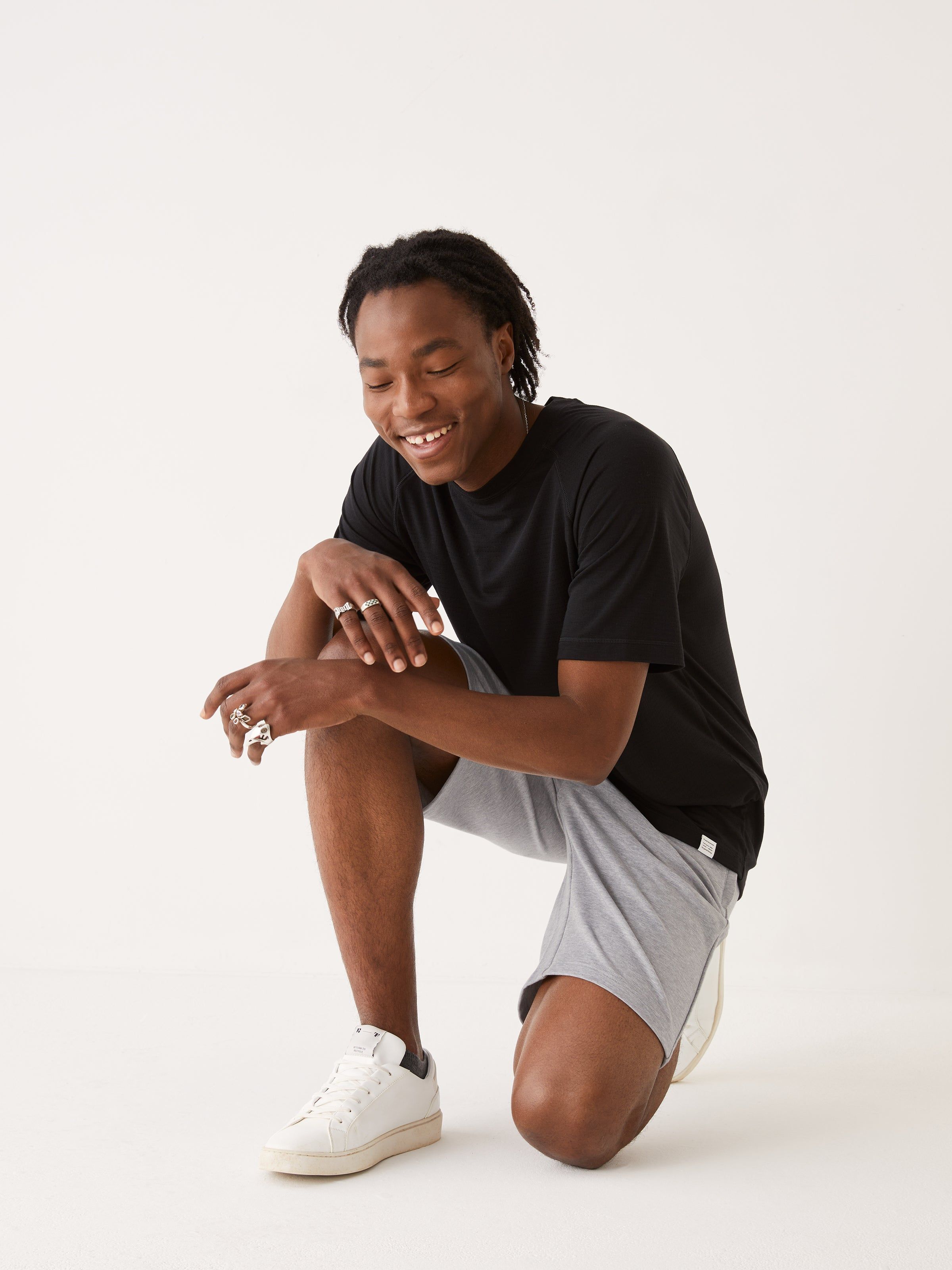 The Hybrid Sweatshort in Vintage Grey sold by Frank & Oak product image thumbnail 6