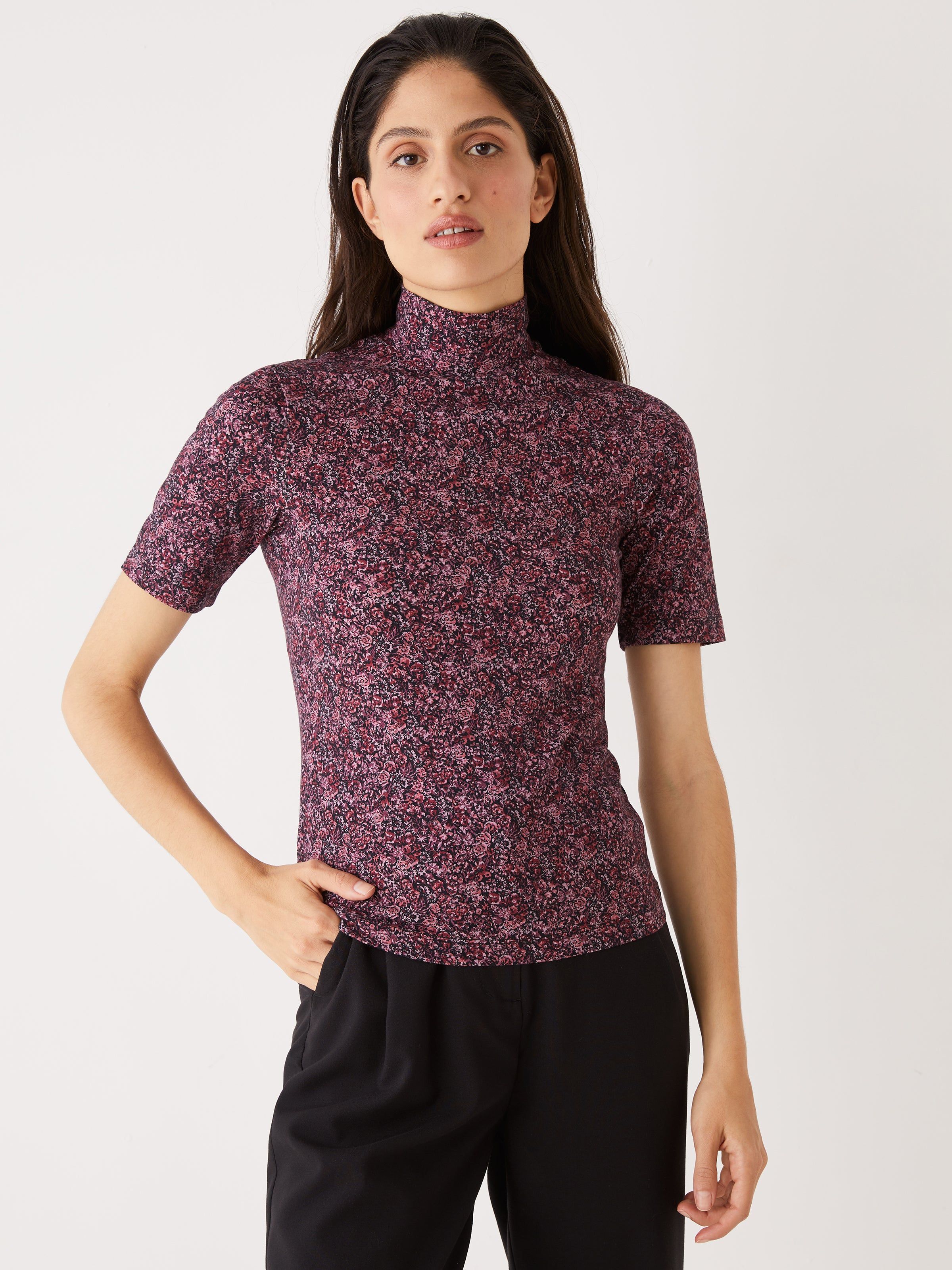 The Botanical Short Sleeve Mockneck in Maroon red sold by Frank & Oak
