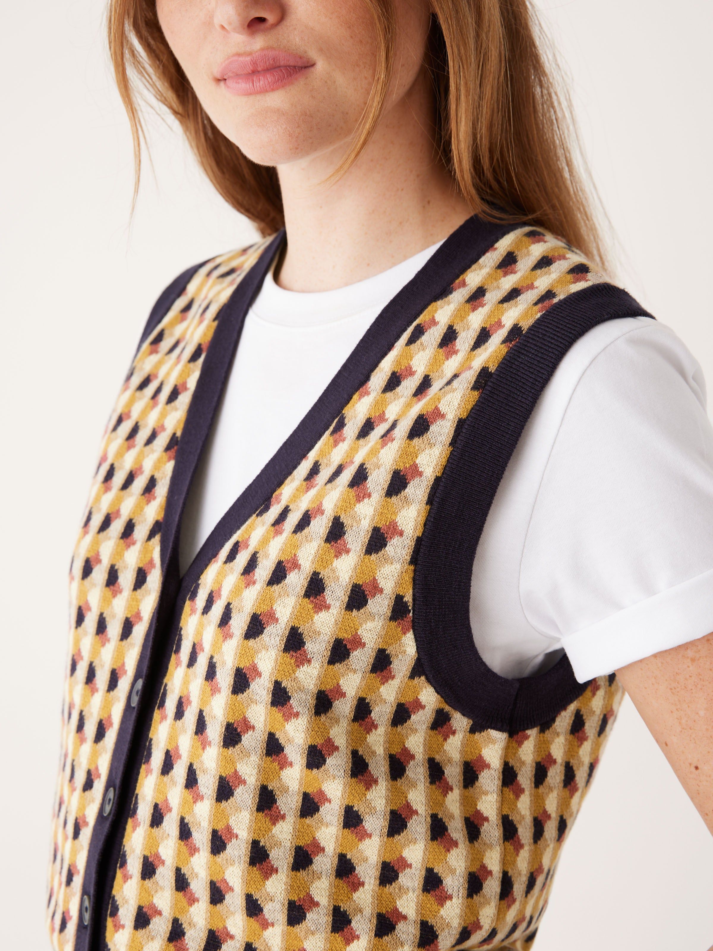 The Button-Up Sweater Vest in Daisy sold by Frank & Oak product image thumbnail 5