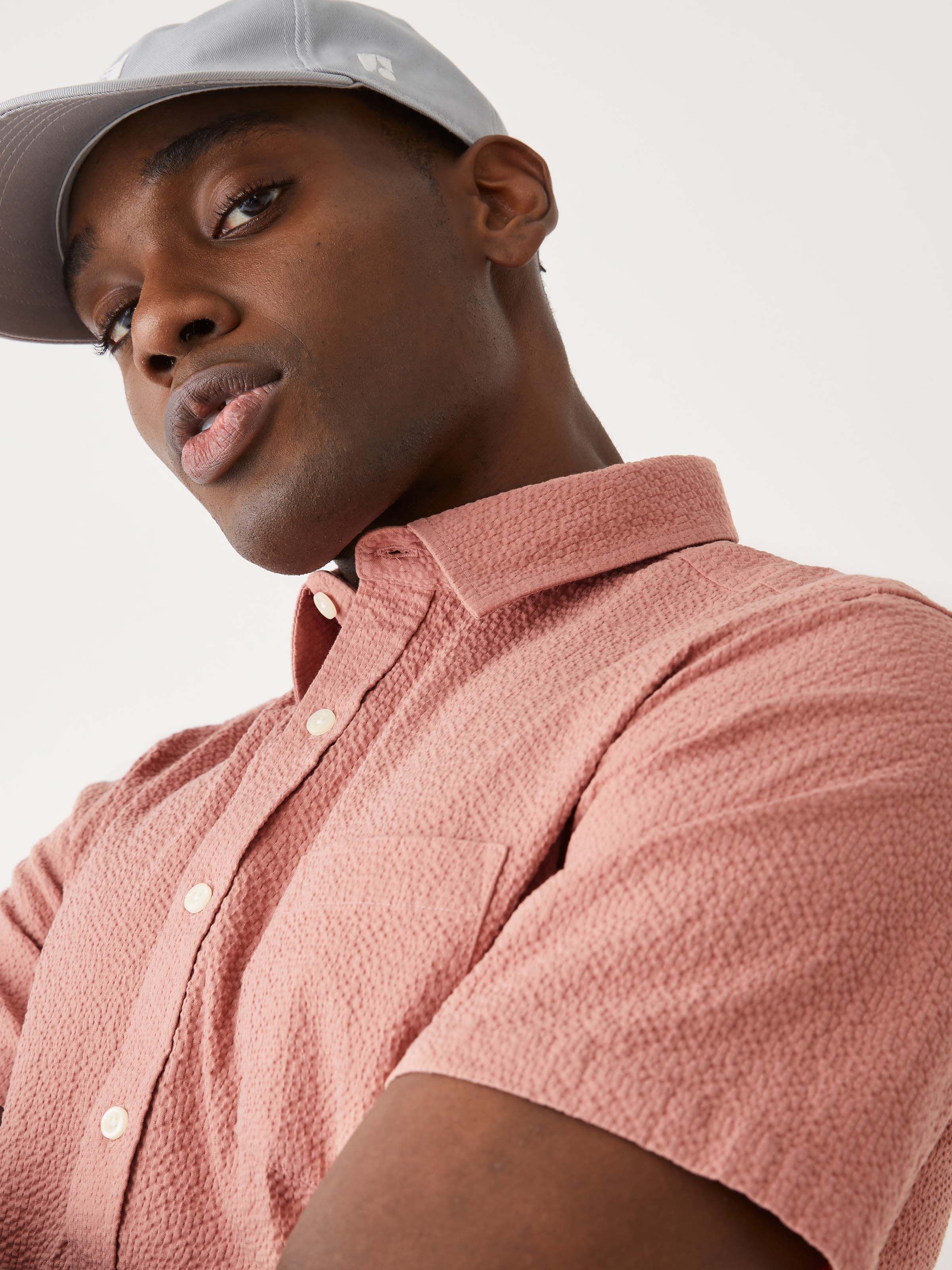 The Short-Sleeved Seersucker Shirt in Clay sold by Frank & Oak product image thumbnail 4