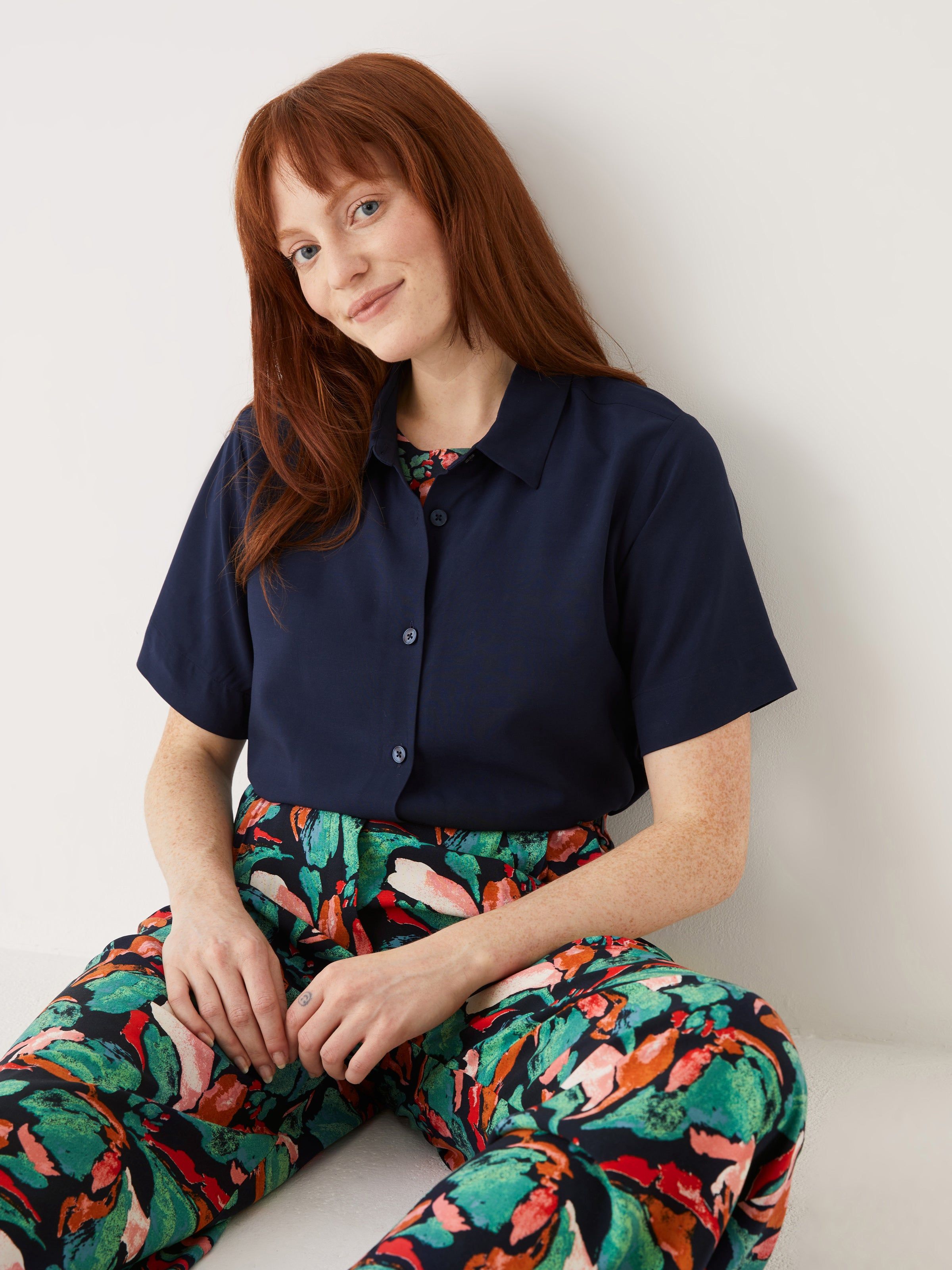 The Cropped Shirt in Navy sold by Frank & Oak product image thumbnail 5