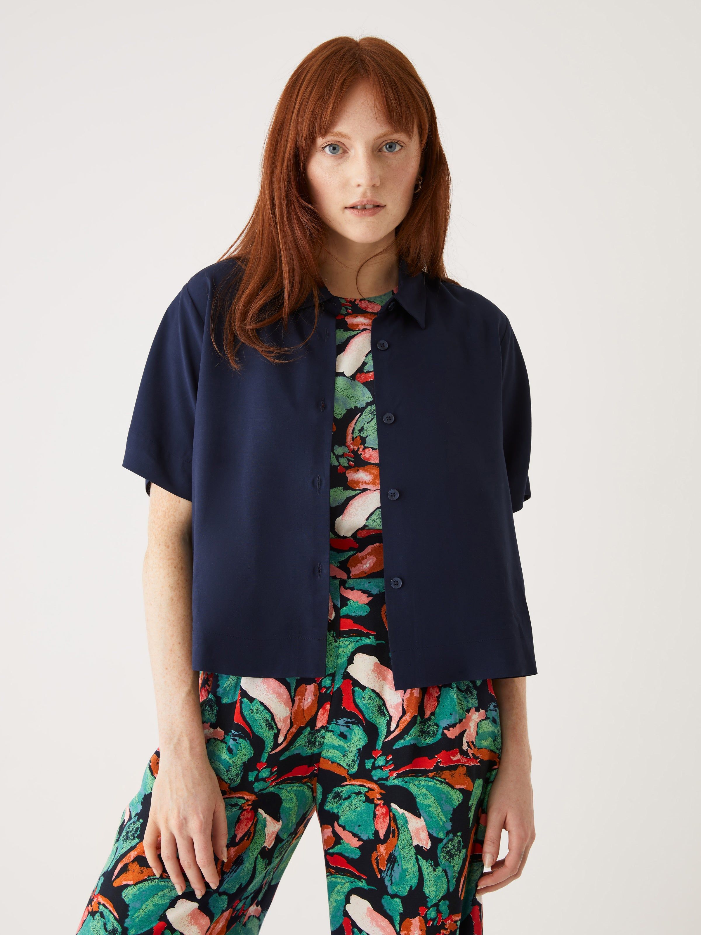 The Cropped Shirt in Navy sold by Frank & Oak product image thumbnail 2