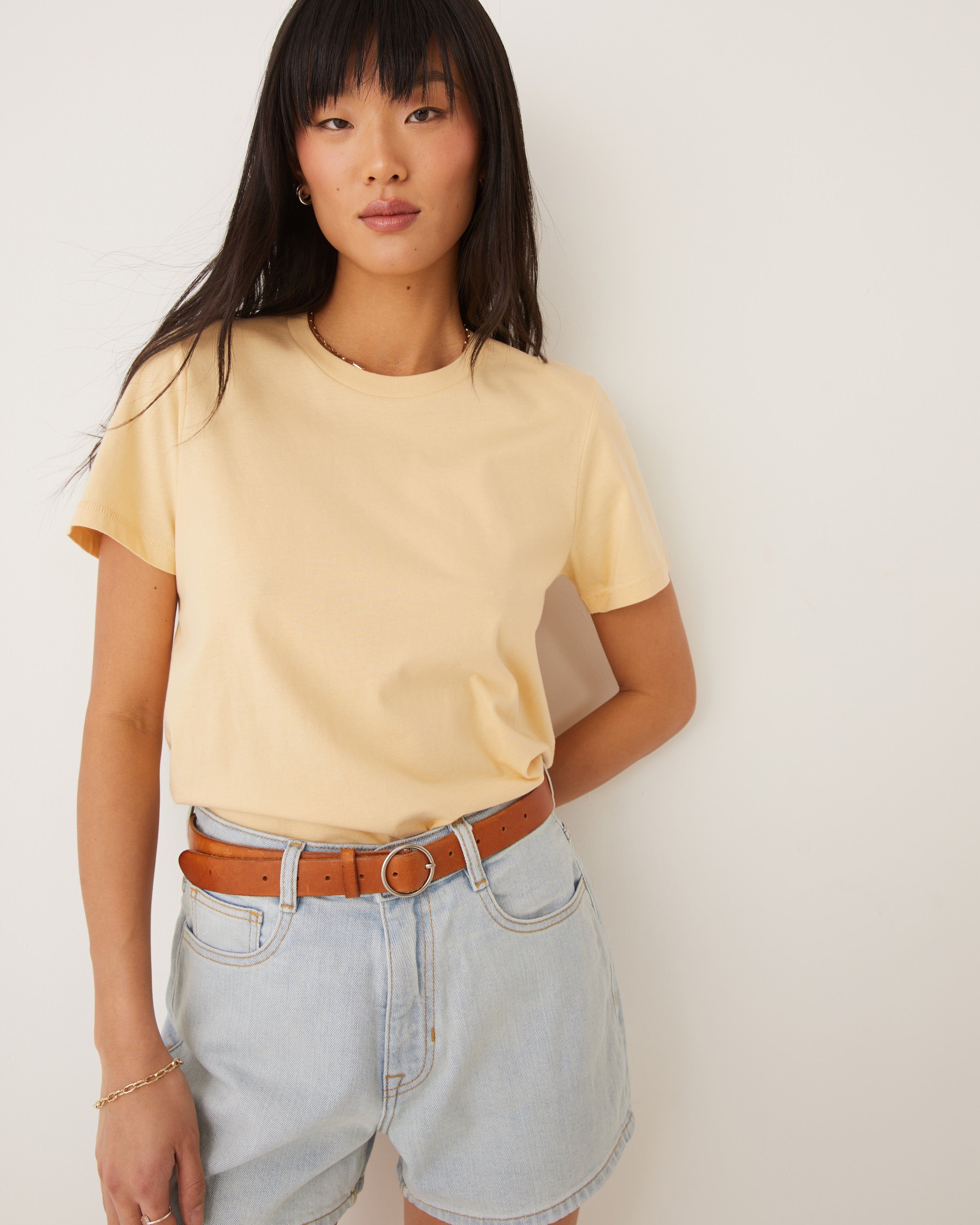 The Essential T-Shirt in Daisy sold by Frank & Oak