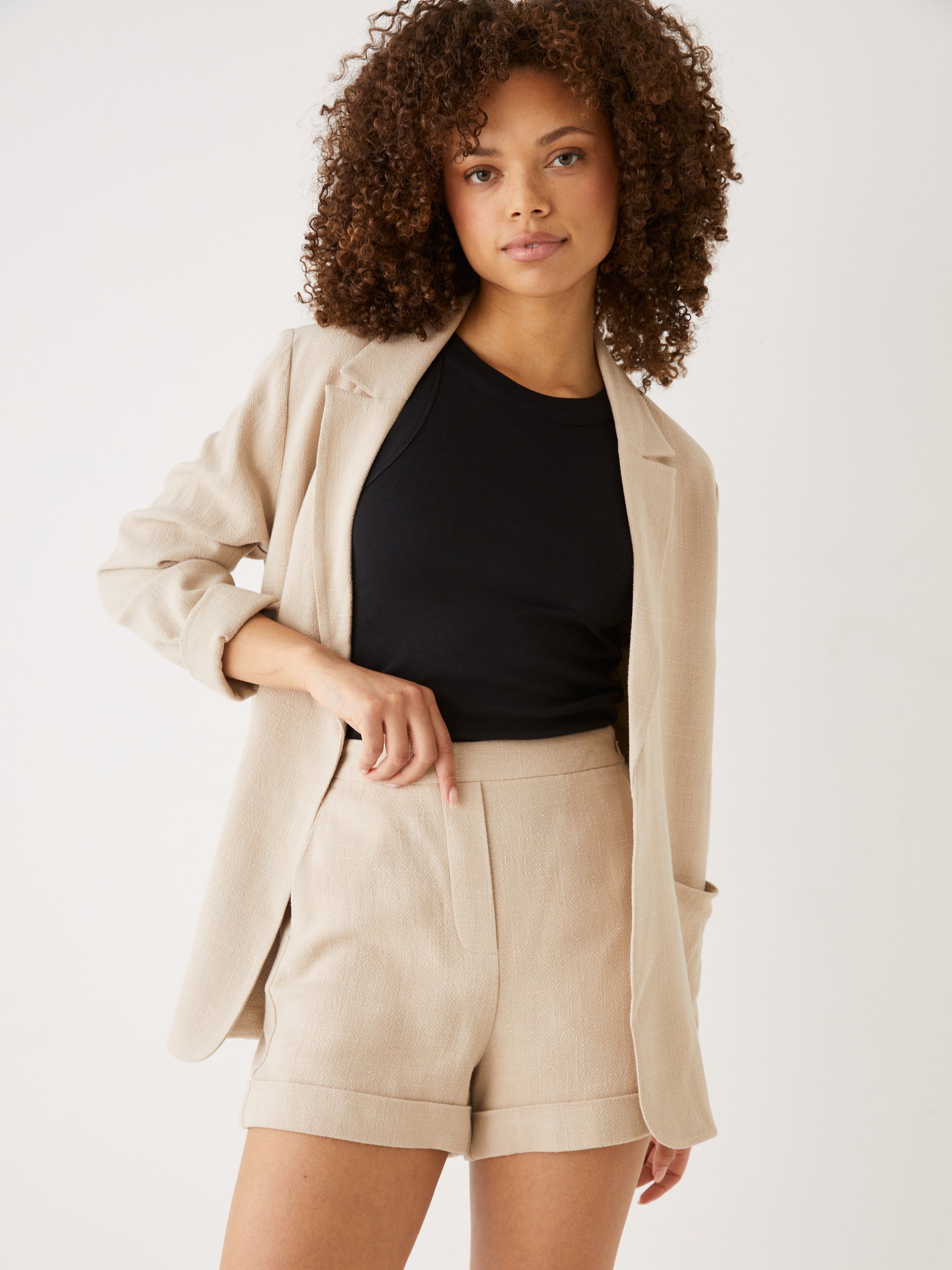 The Linen Blend Belted Blazer in Beige sold by Frank & Oak product image thumbnail 3