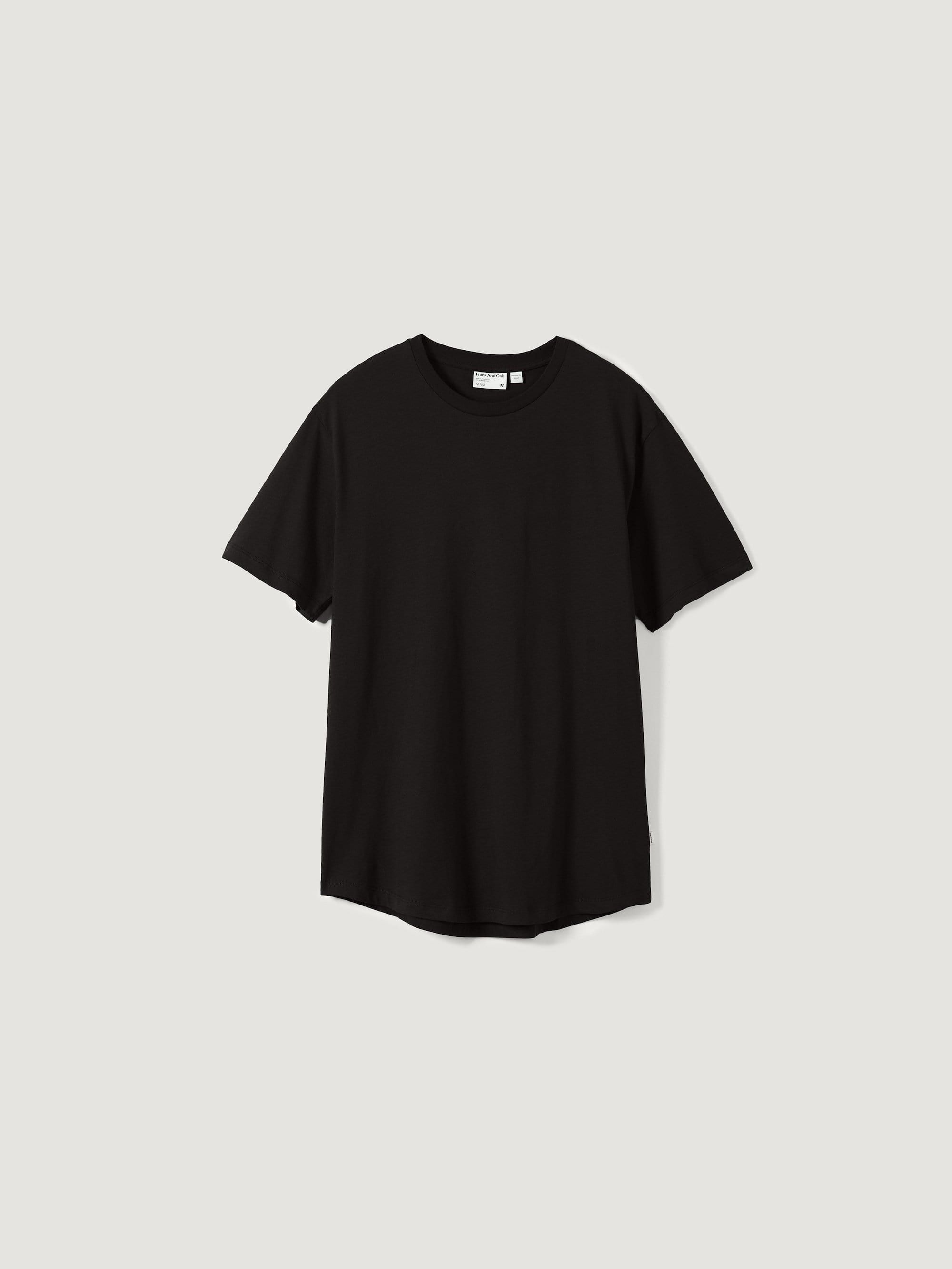 The Relaxed Arc Hem T-Shirt in Black sold by Frank & Oak product image thumbnail 5