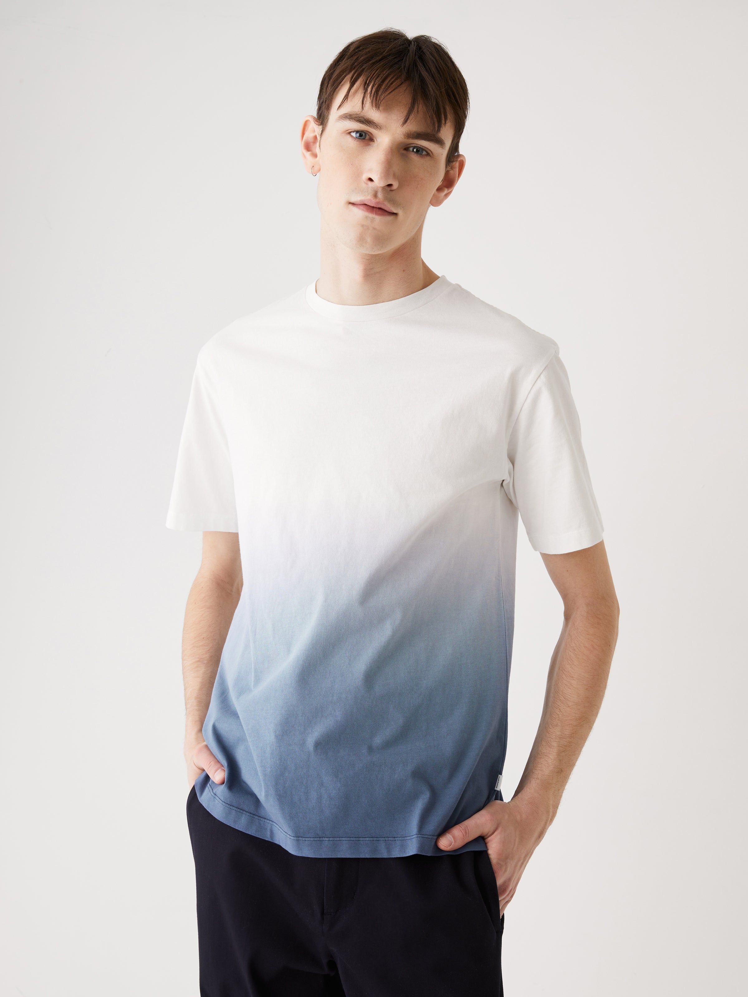 The Relaxed Fit Gradient T-Shirt in Dark Blue sold by Frank & Oak