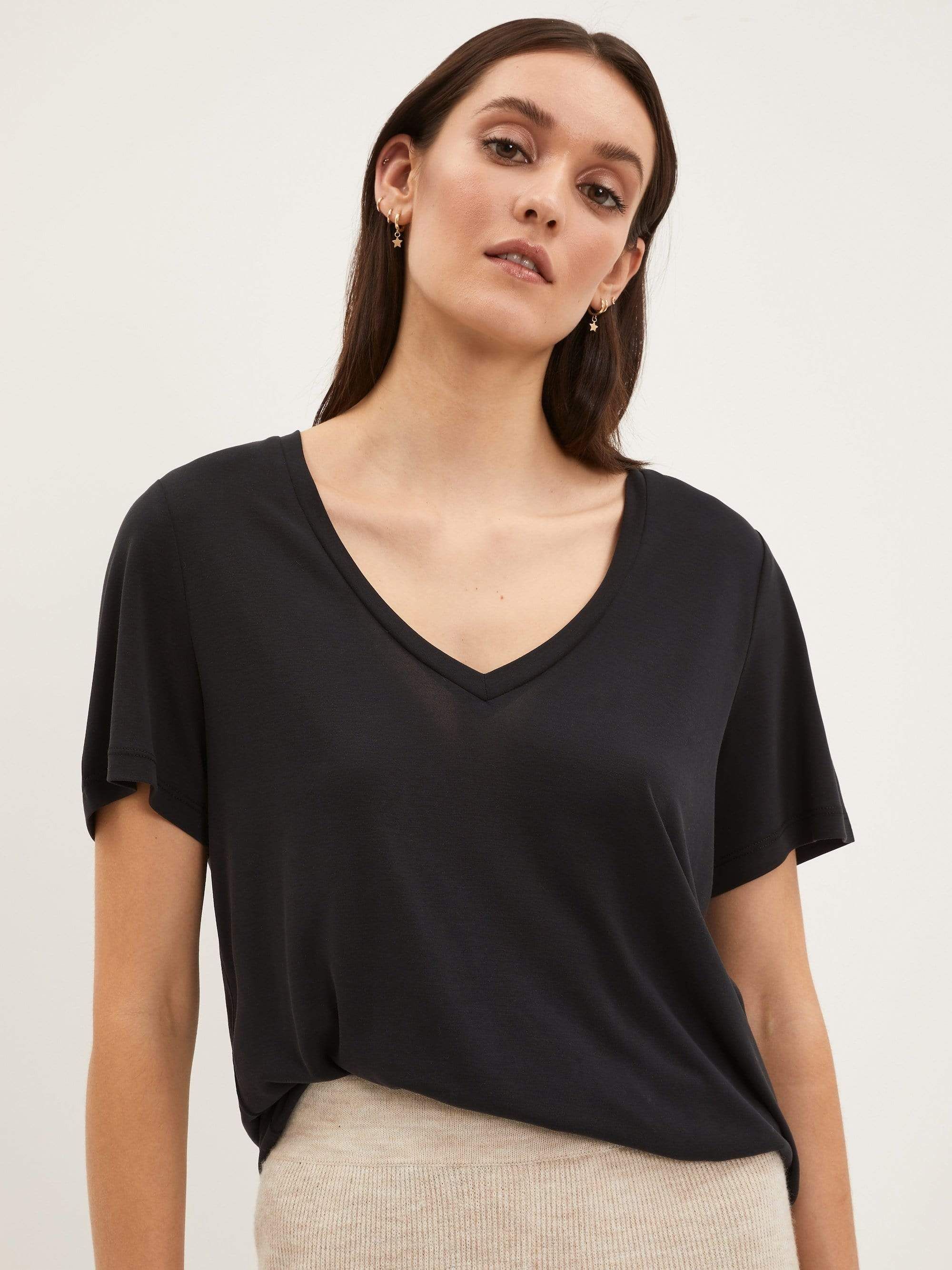 The SuperSoft V-Neck Tee in Black sold by Frank & Oak product image thumbnail 2