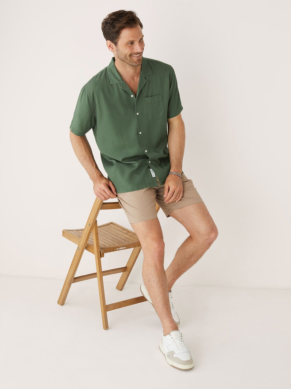 The Brunswick Chino Slim Fit 7in Short in Dune sold by Frank & Oak product image thumbnail 5