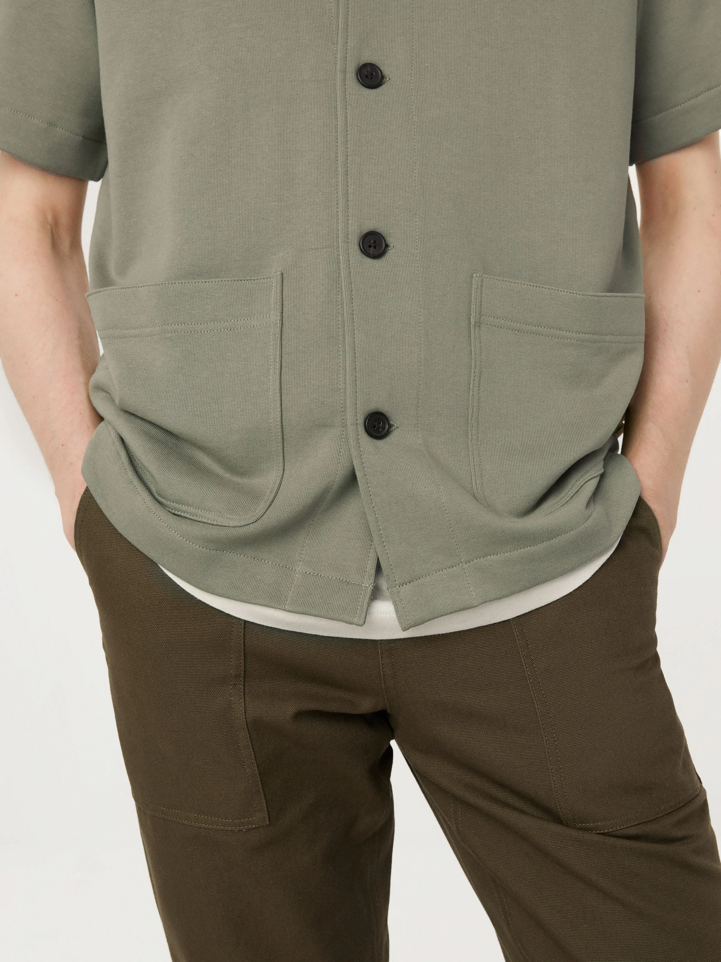 The Short Sleeve Overshirt in Vetiver Green sold by Frank & Oak product image thumbnail 2