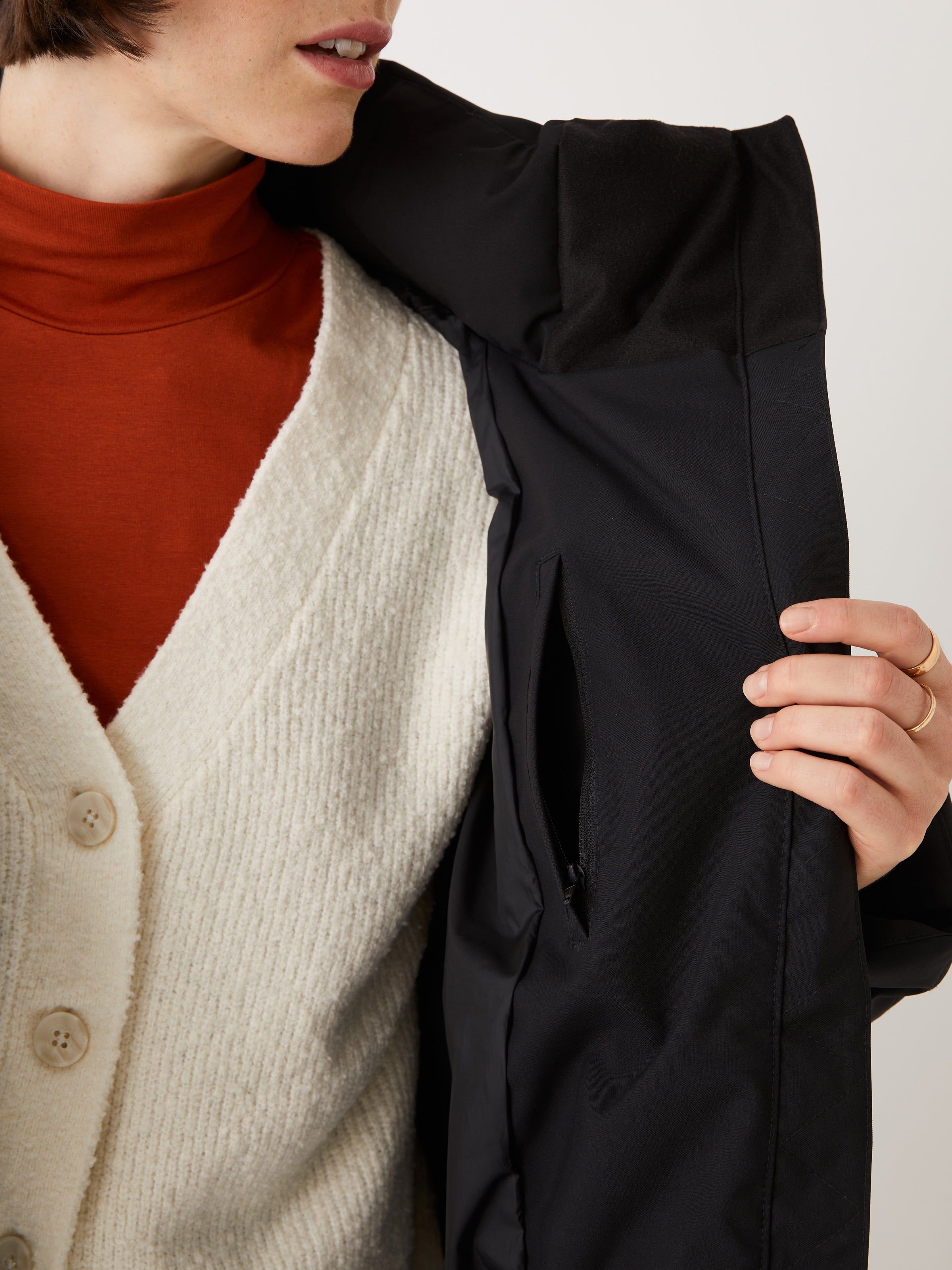 The Lykke Puffer Coat in Black sold by Frank & Oak product image thumbnail 6