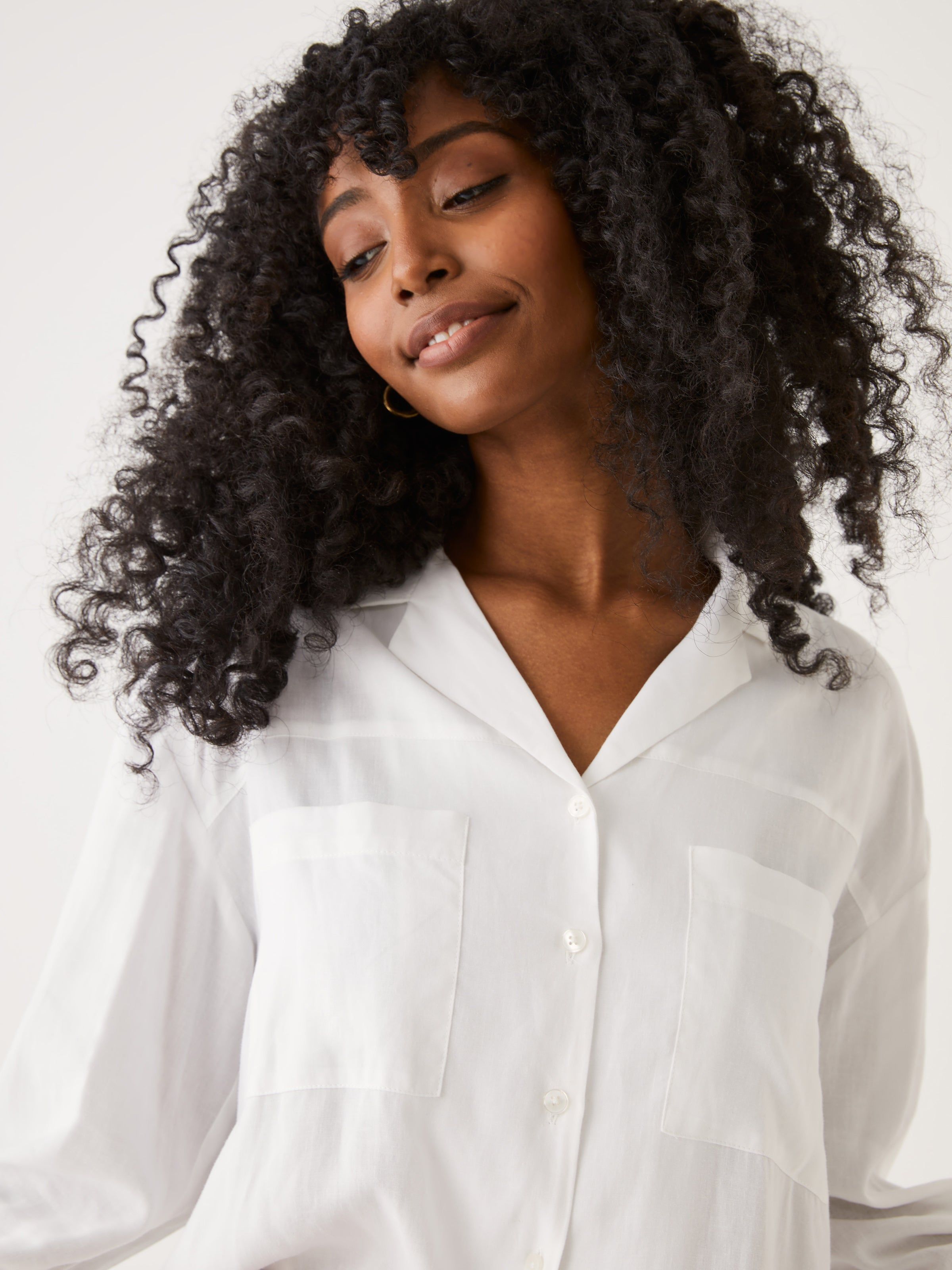 The Oversized Linen Shirt in Bright White sold by Frank & Oak product image thumbnail 3