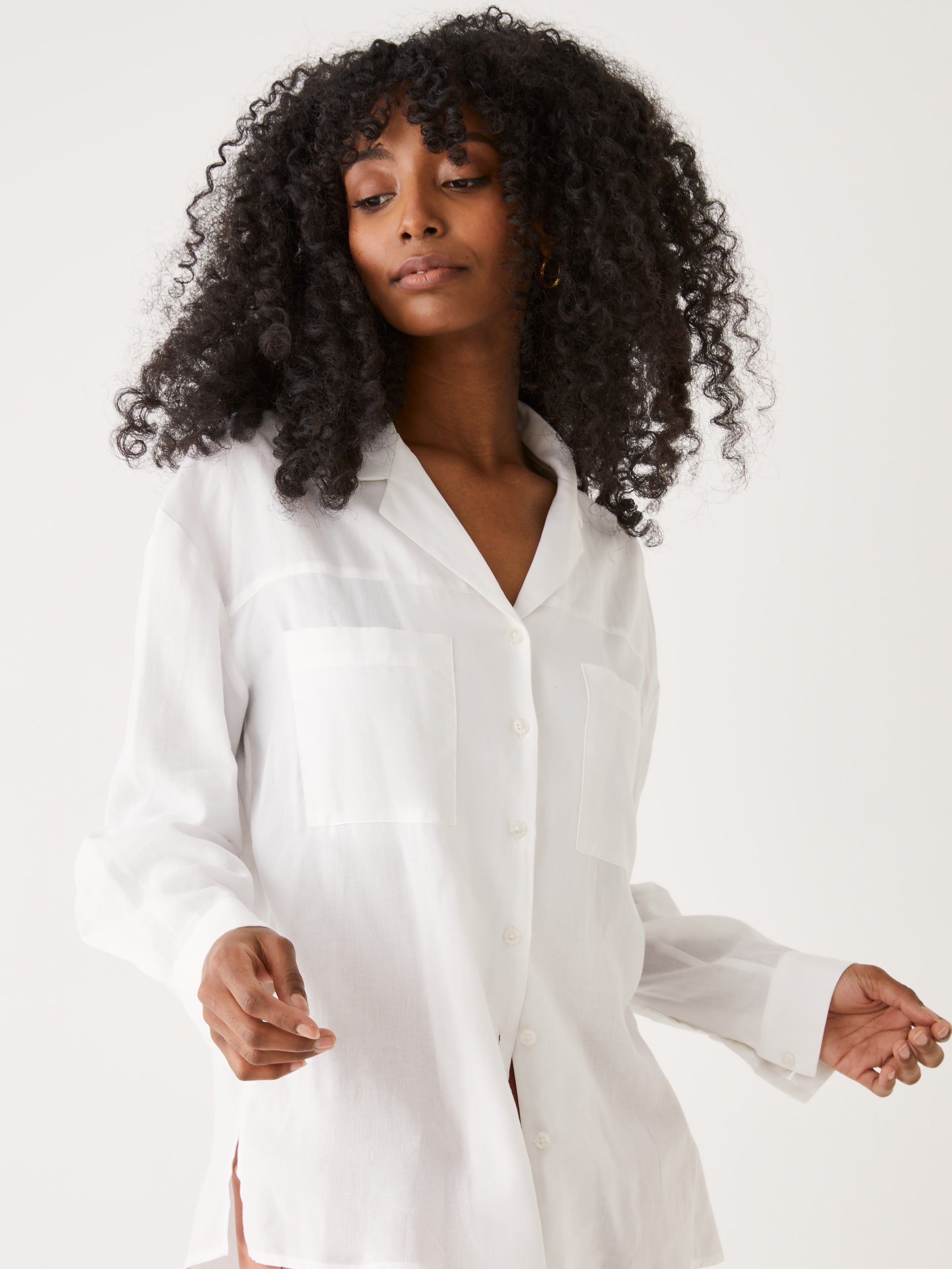 The Oversized Linen Shirt in Bright White sold by Frank & Oak product image thumbnail 2