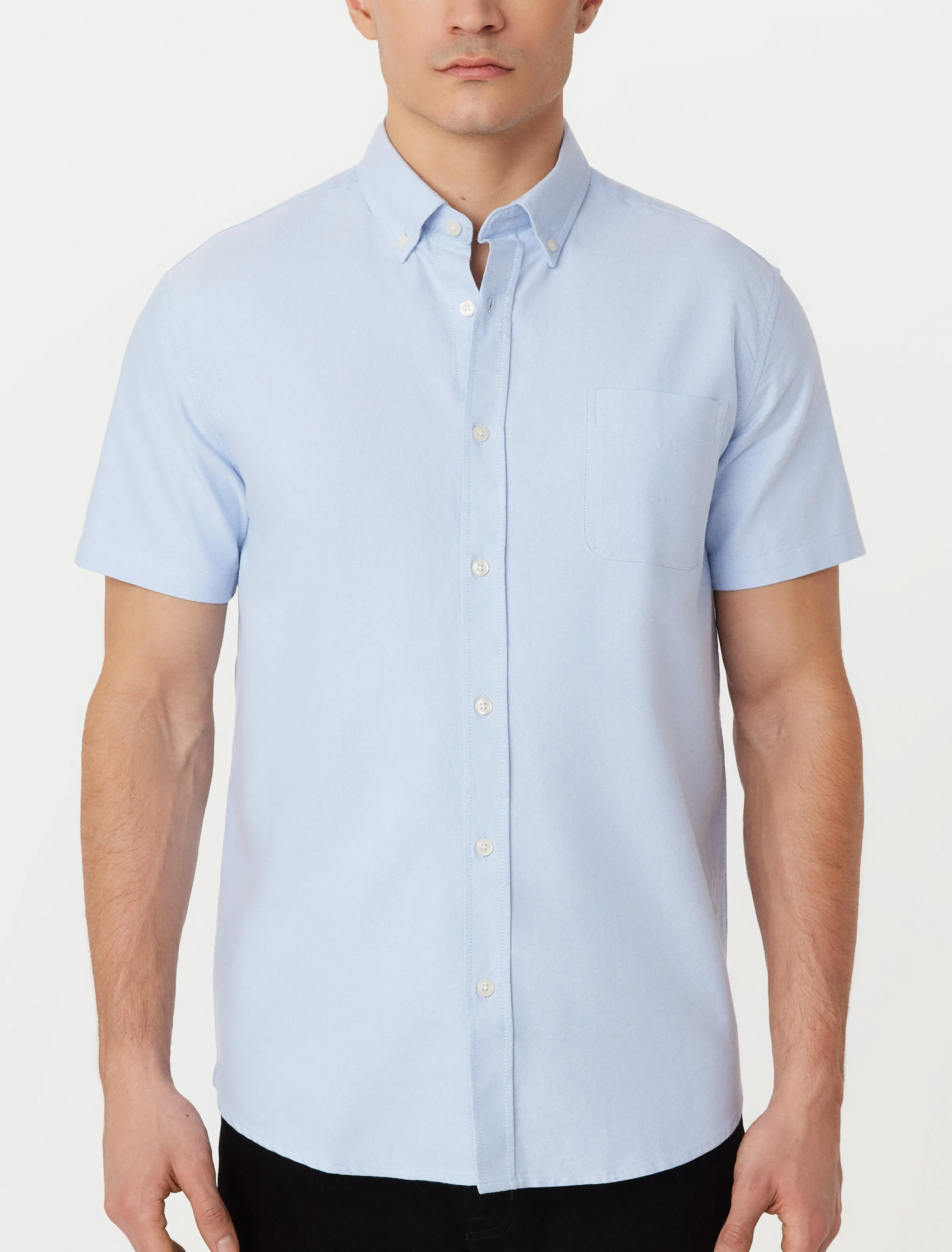 The Jasper Short Sleeve Oxford Shirt in Medium Blue sold by Frank & Oak product image thumbnail 3