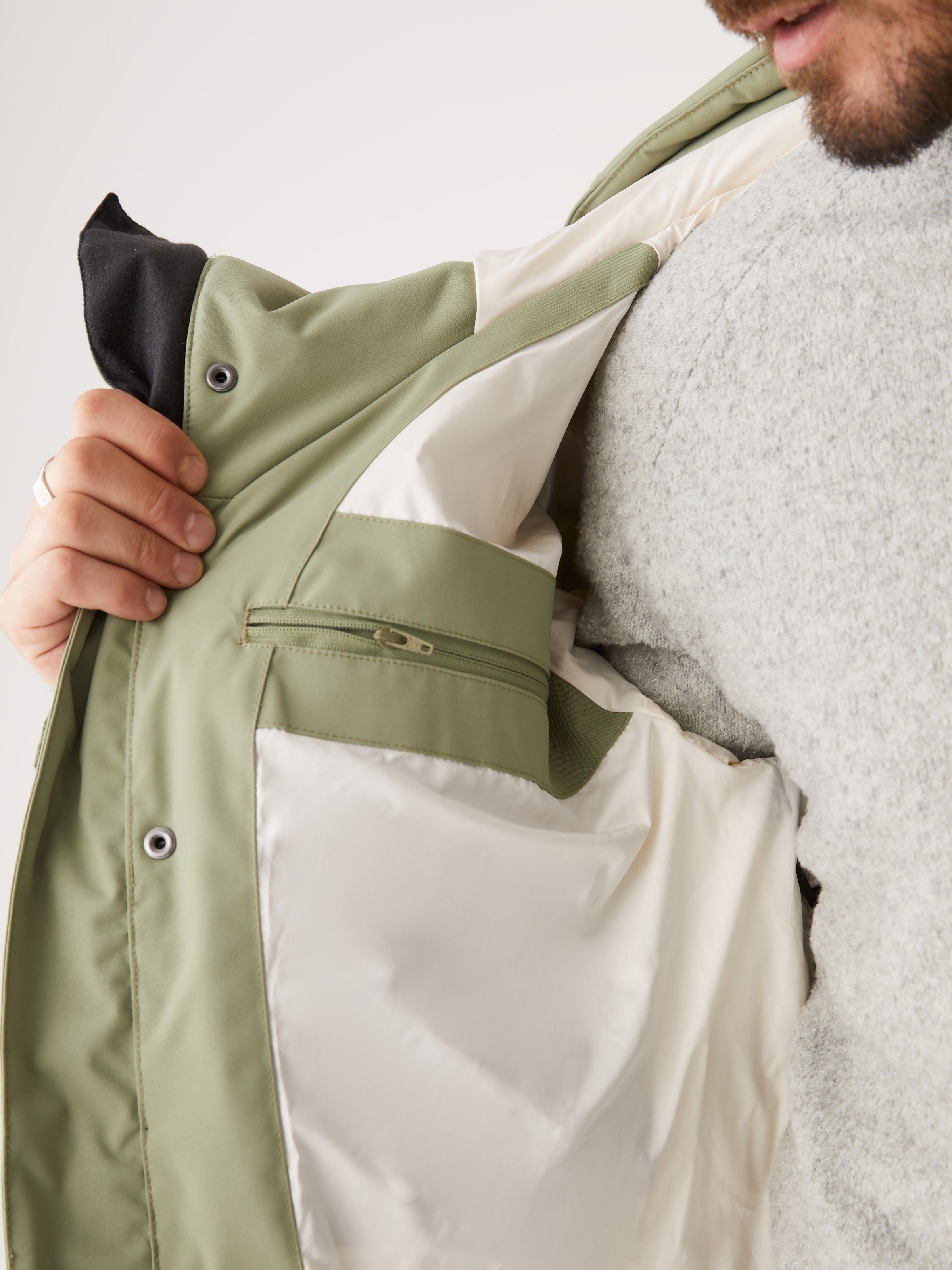 The Melville Puffer Coat in Oil Green sold by Frank & Oak product image thumbnail 9