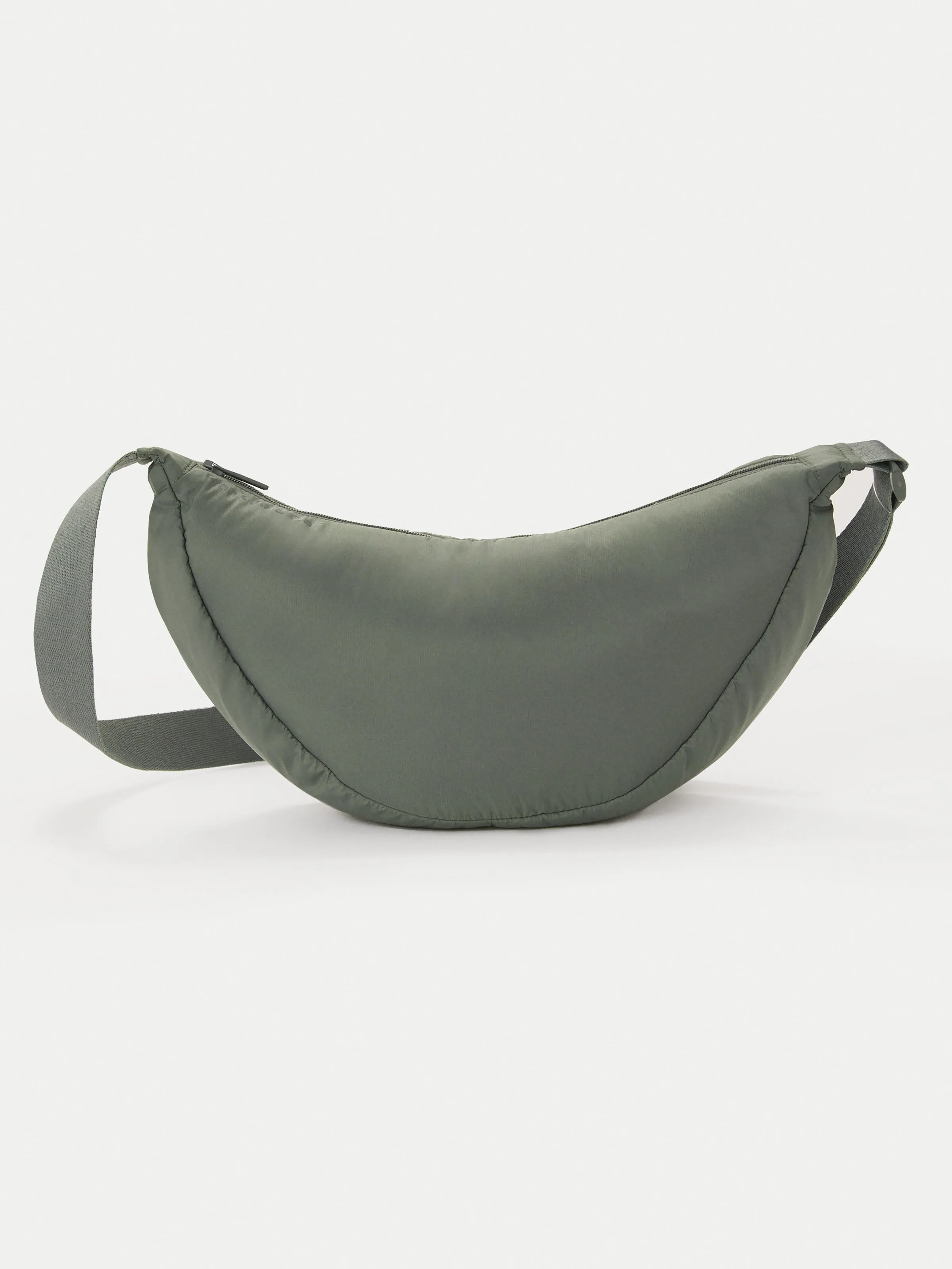 The Aero Cross Body Bag in Boreal Green sold by Frank & Oak